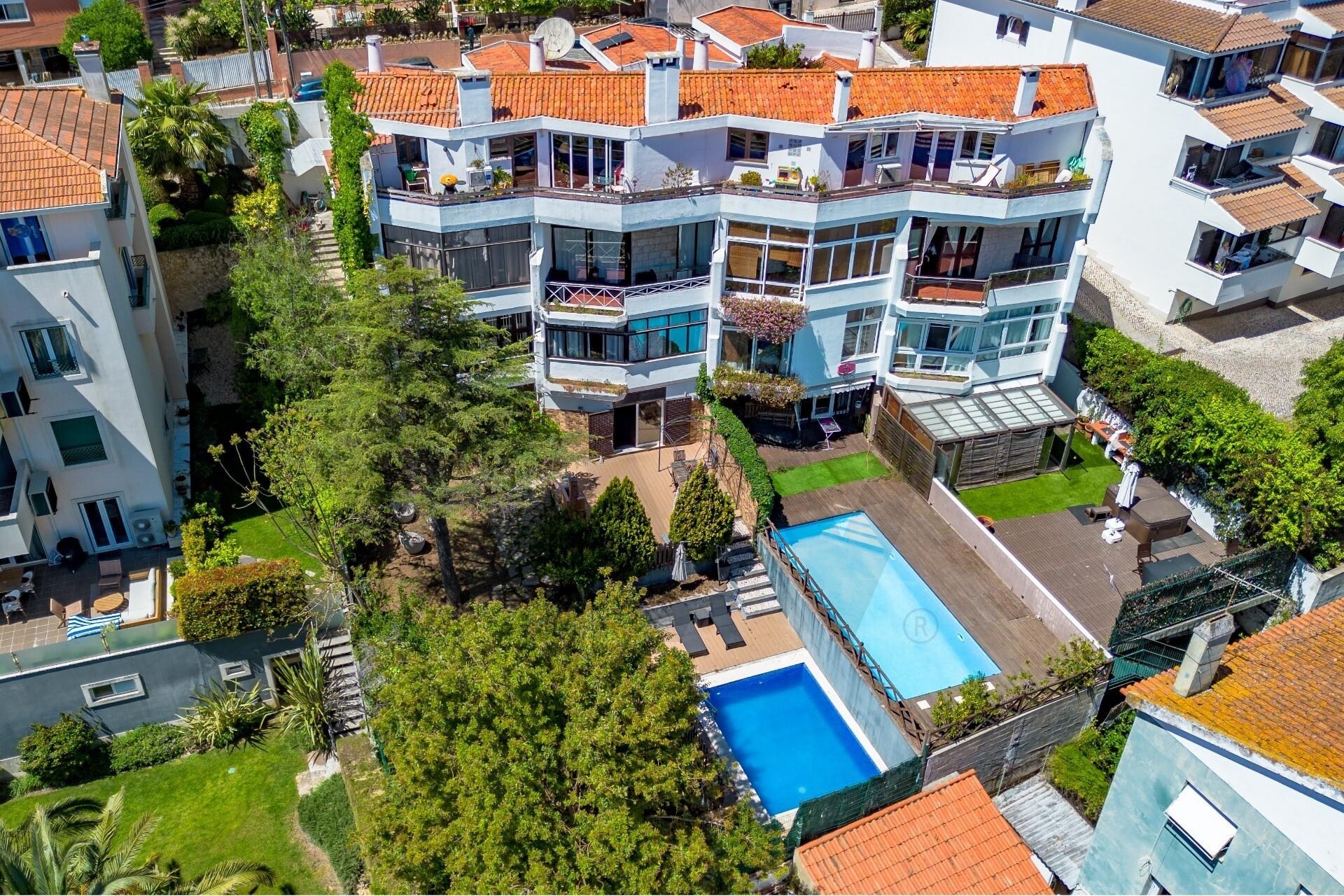 Moradia T5+ à Venda em Estoril - Lisboa - Portugal - 2
