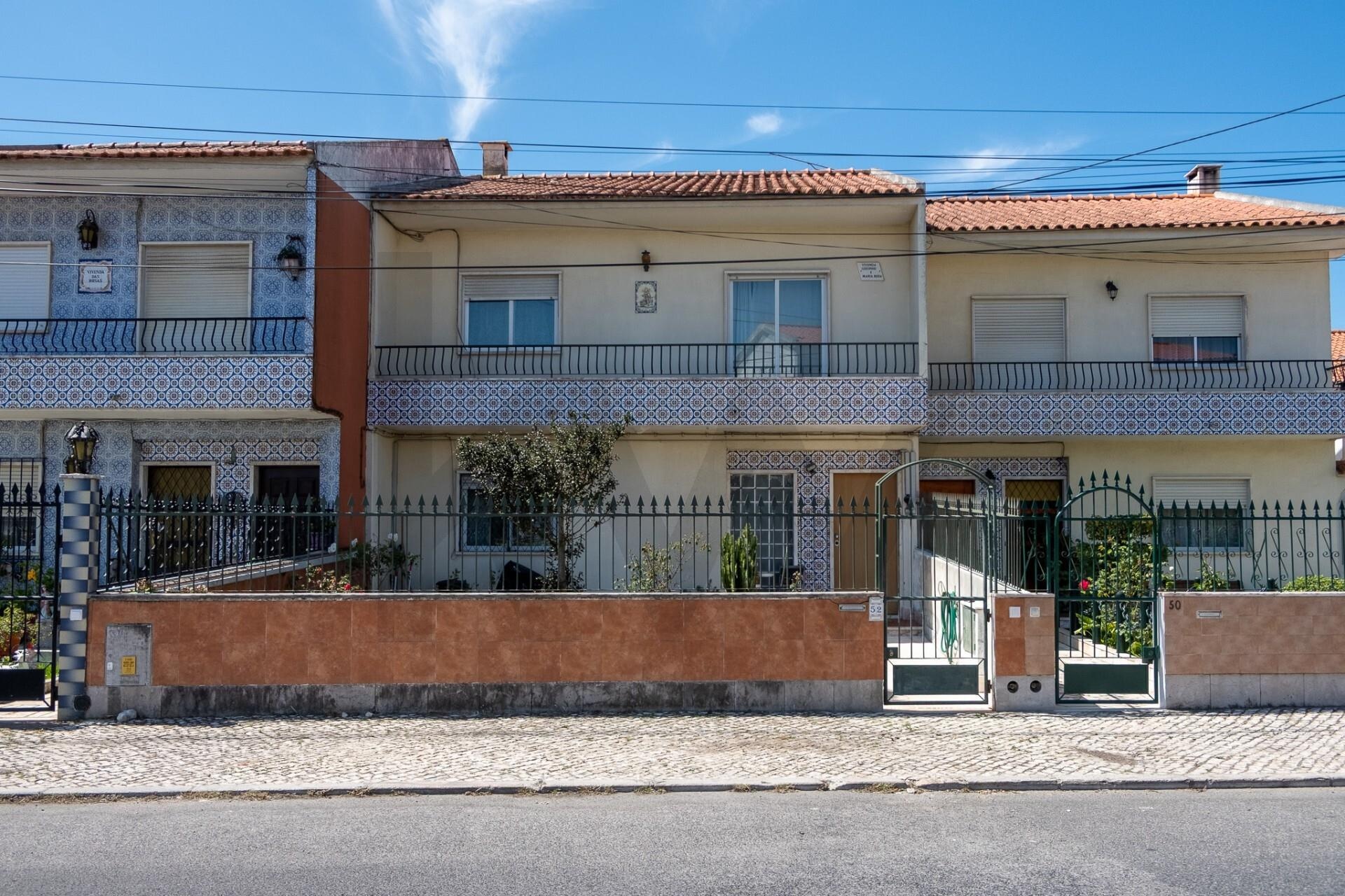 Moradia T5+ à Venda em Mem Martins - Lisboa - Portugal - 1