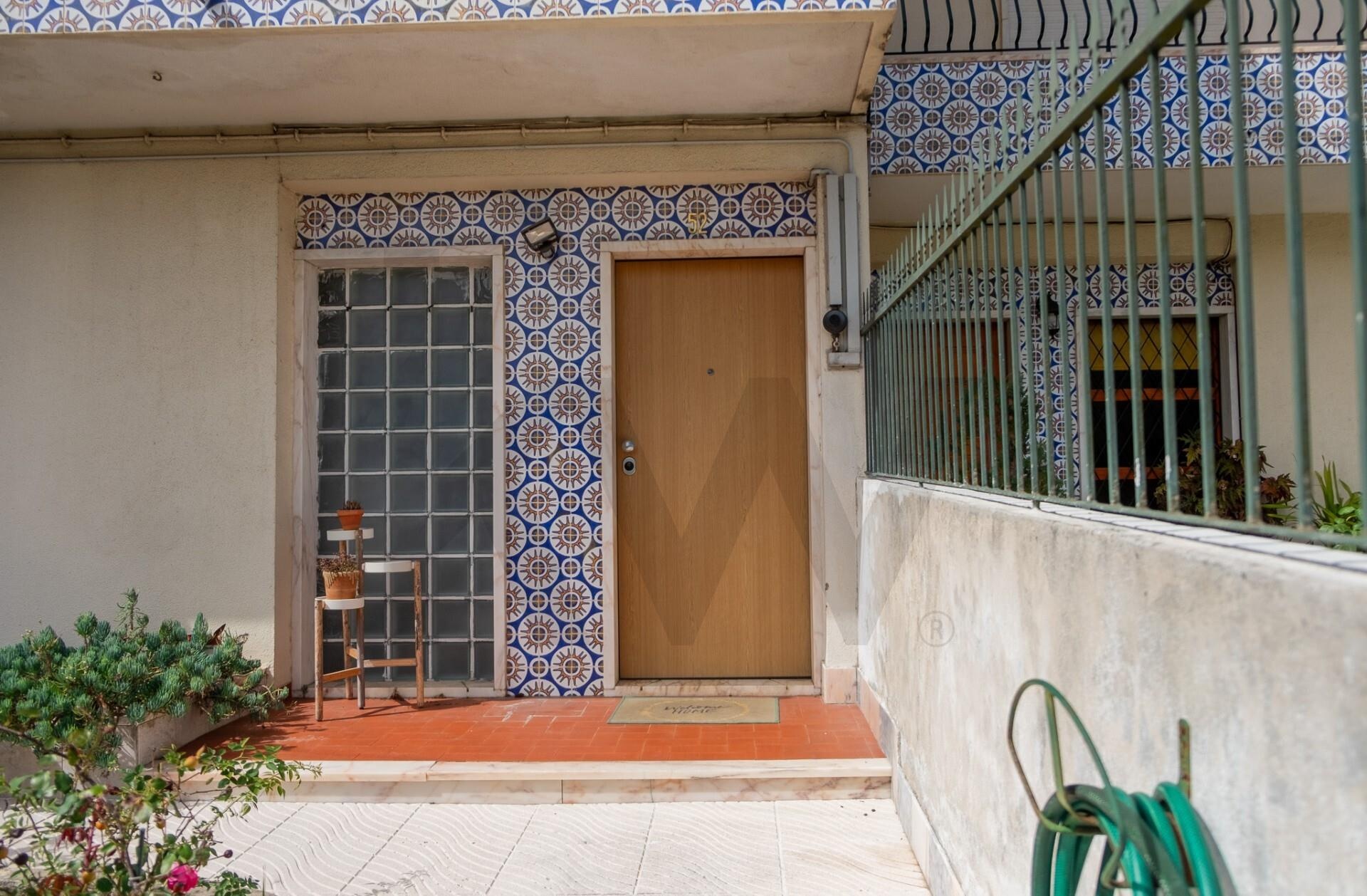 Moradia T5+ à Venda em Mem Martins - Lisboa - Portugal - 2