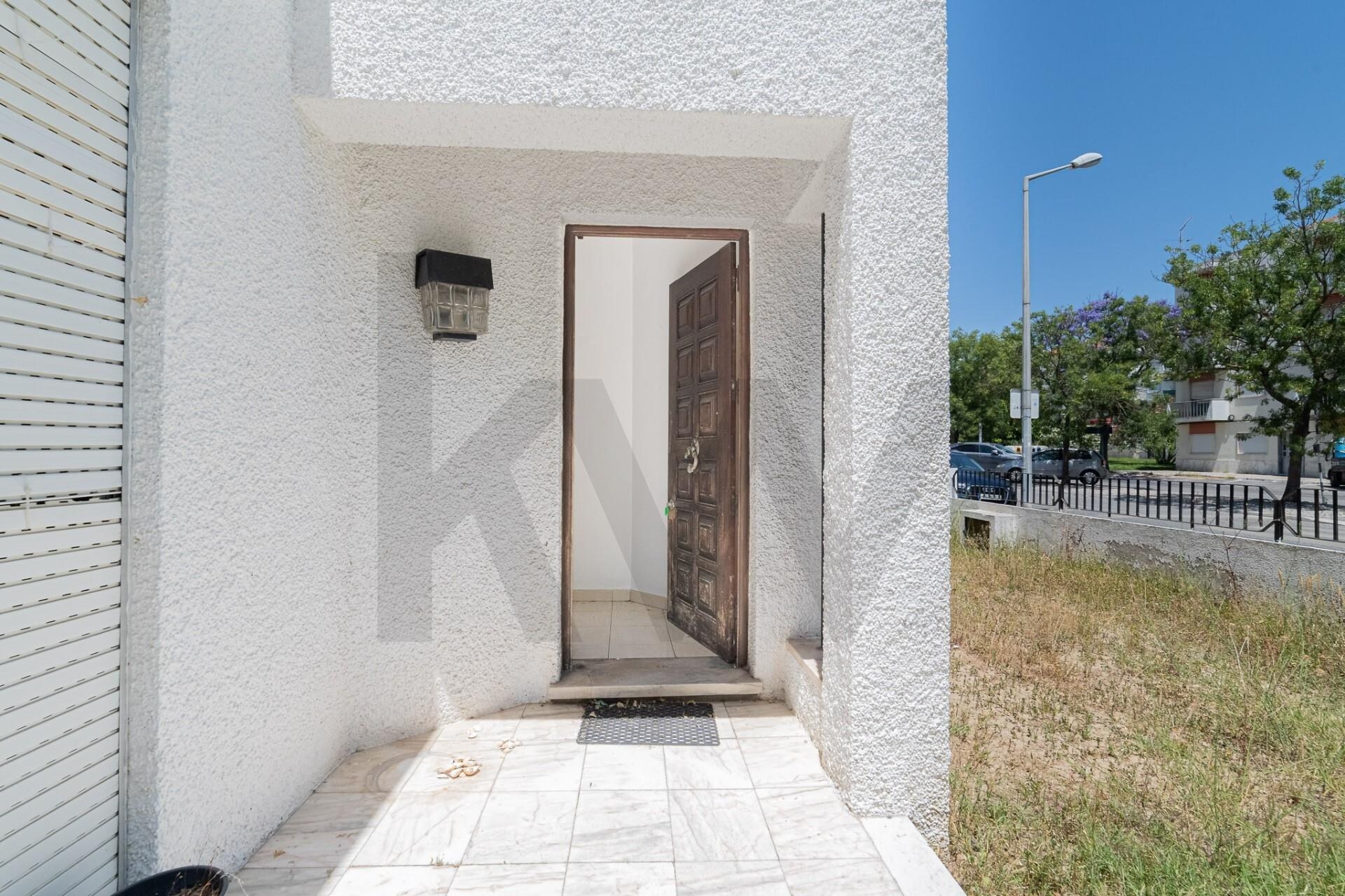 Moradia T5+ à Venda em Montijo - Setúbal - Portugal - 3