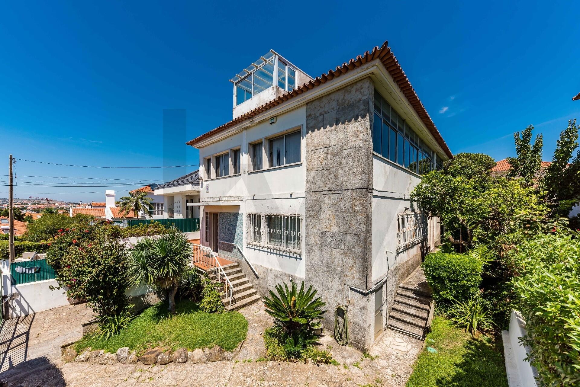 Moradia T5+ à Venda em Parede - Lisboa - Portugal - 1