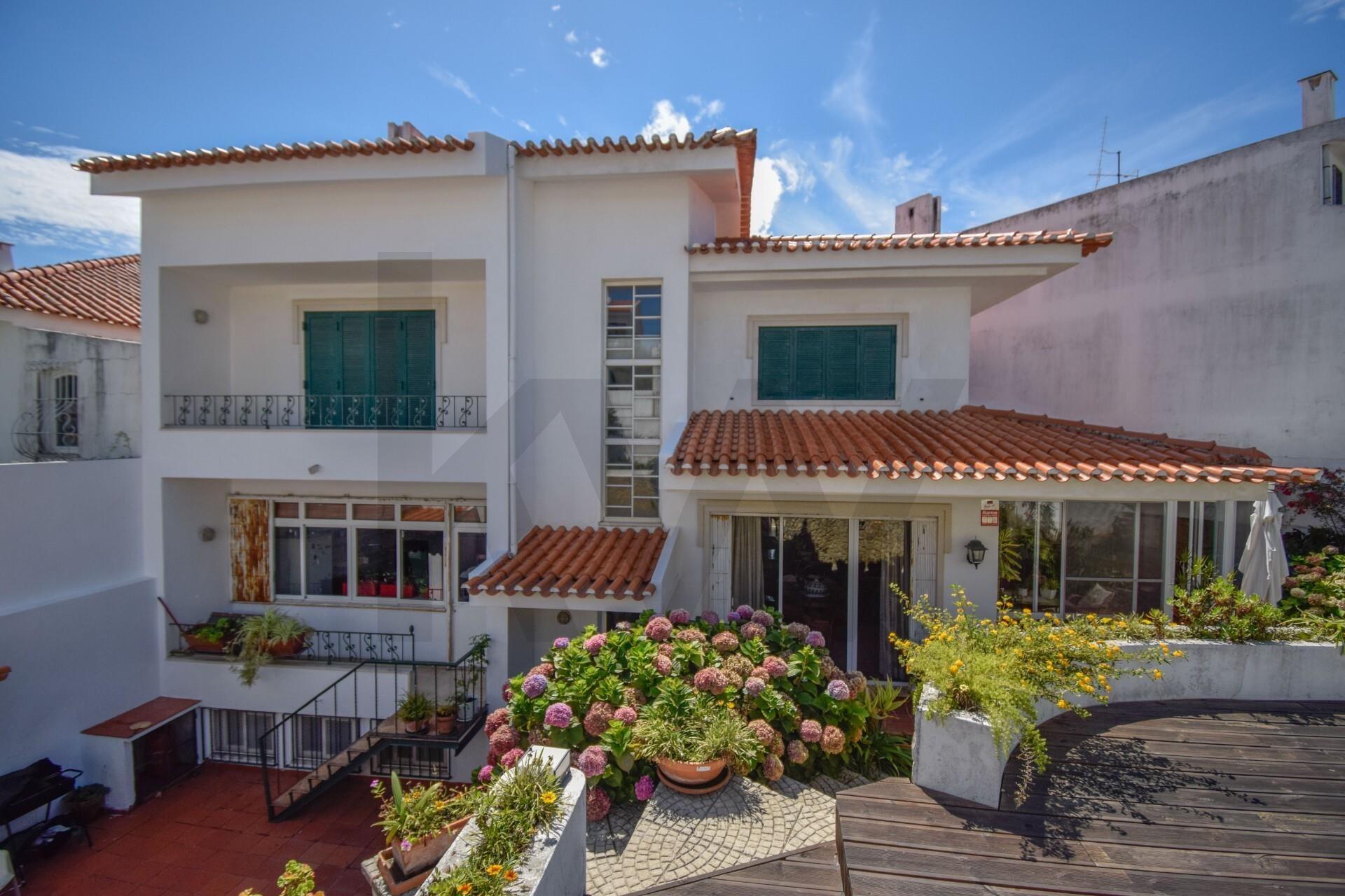 Moradia T5+ à Venda em Parede - Lisboa - Portugal - 5