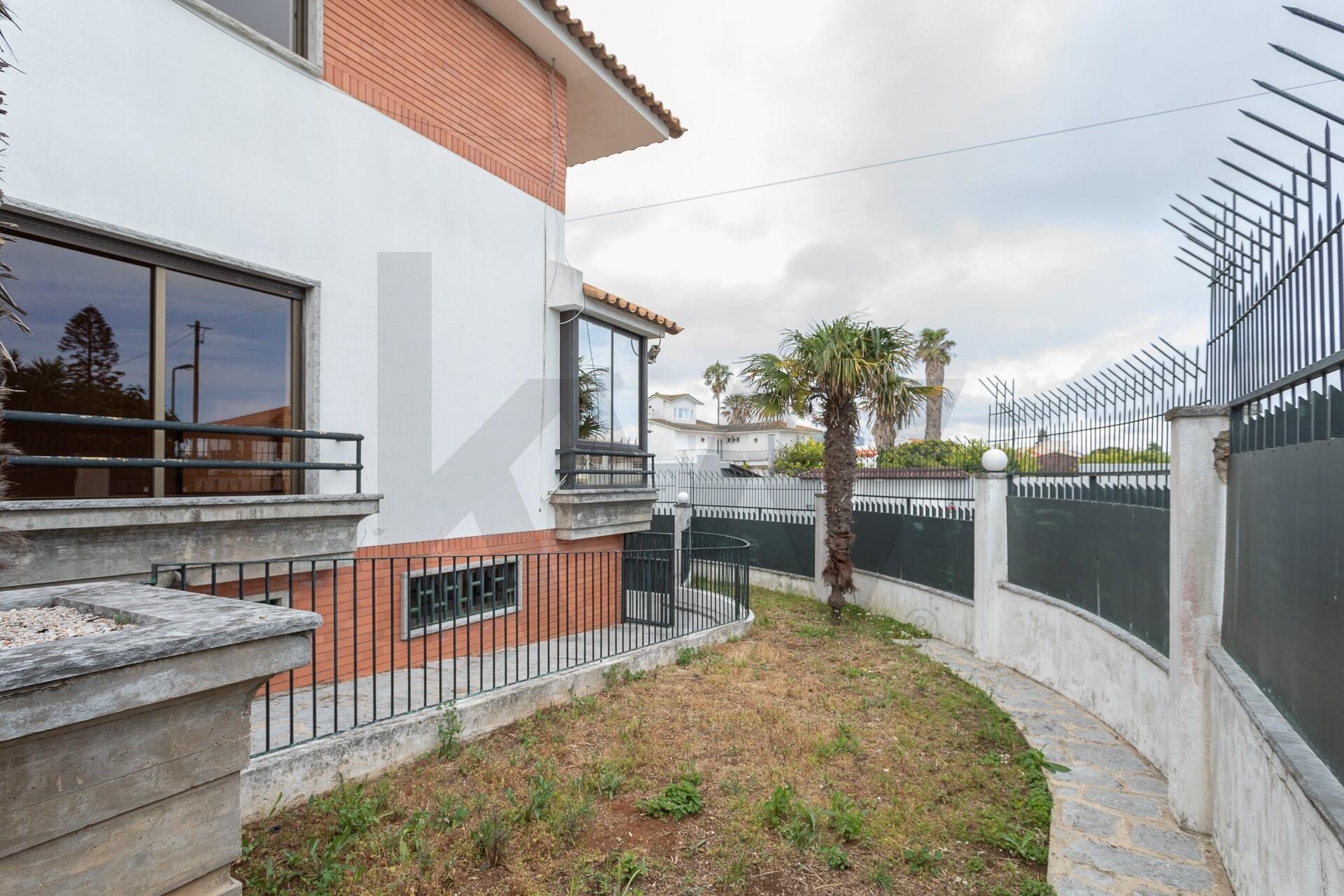 Moradia T5+ à Venda em Parede - Lisboa - Portugal - 8