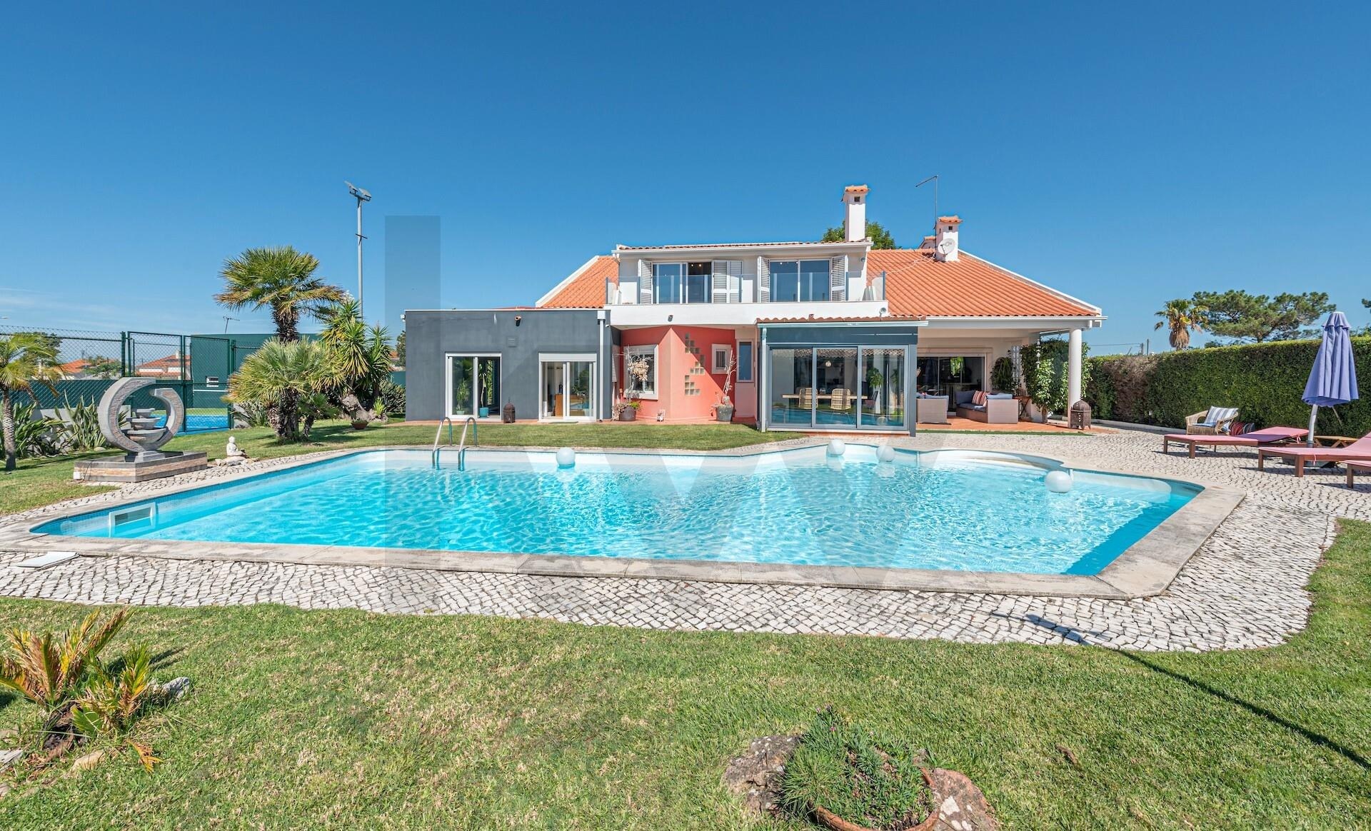Moradia T5+ à Venda em Setúbal - Portugal - 2