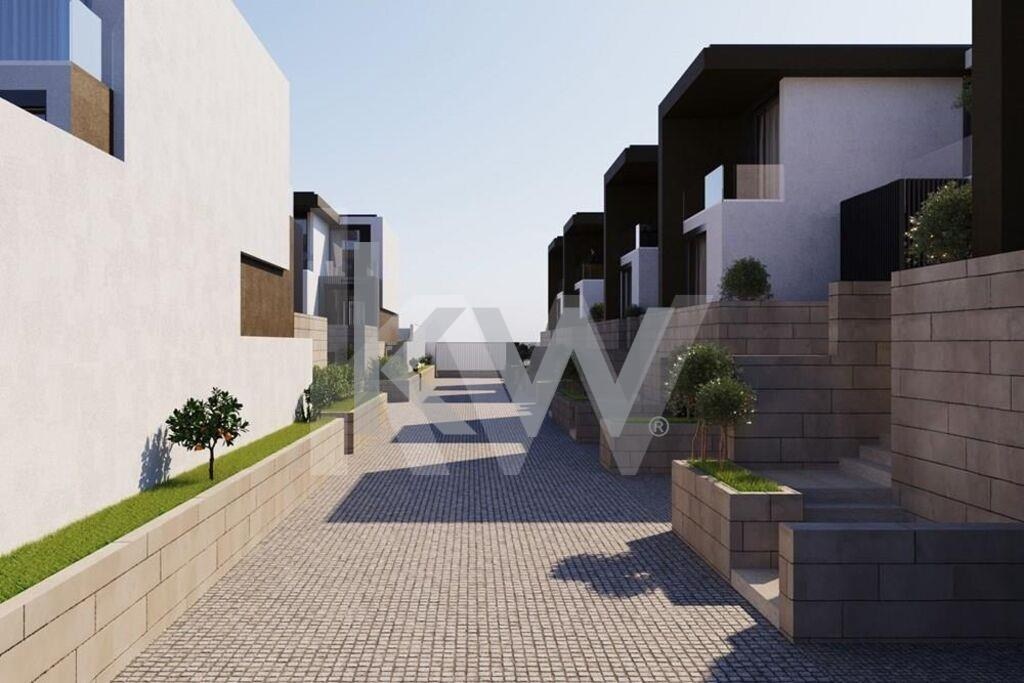 Moradia T5+ na Planta à Venda em Estoril - Lisboa - Portugal - 4