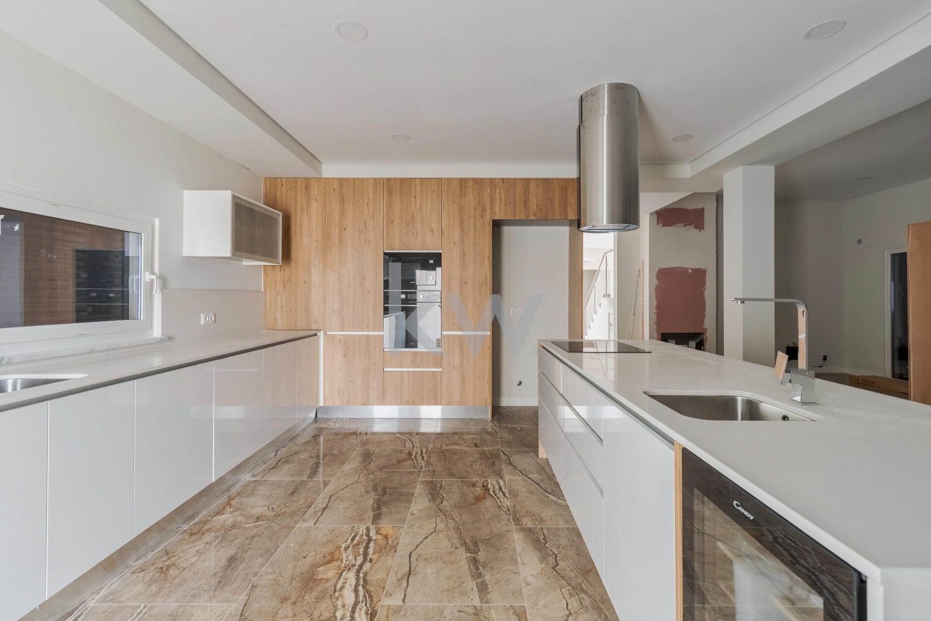 Moradia T5+ na Planta à Venda em Setúbal - Portugal - 5