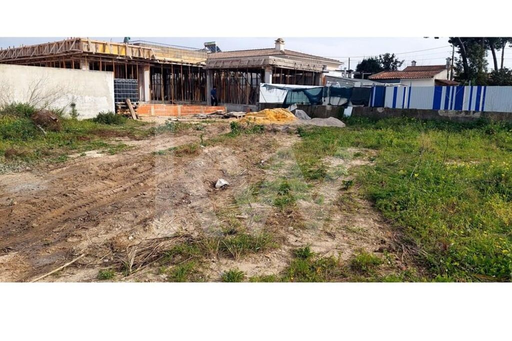 Moradia T5+ na Planta à Venda em Setúbal - Portugal - 7