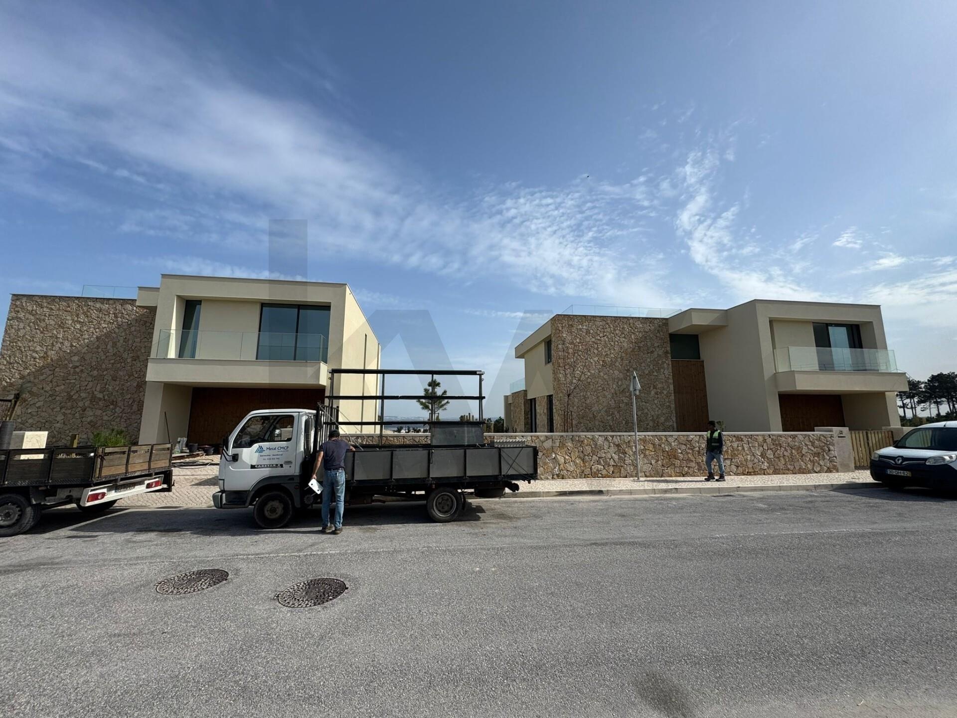 Off-Plan 5 Bedroom House for Sale in Vau - Leiria - Portugal - 3