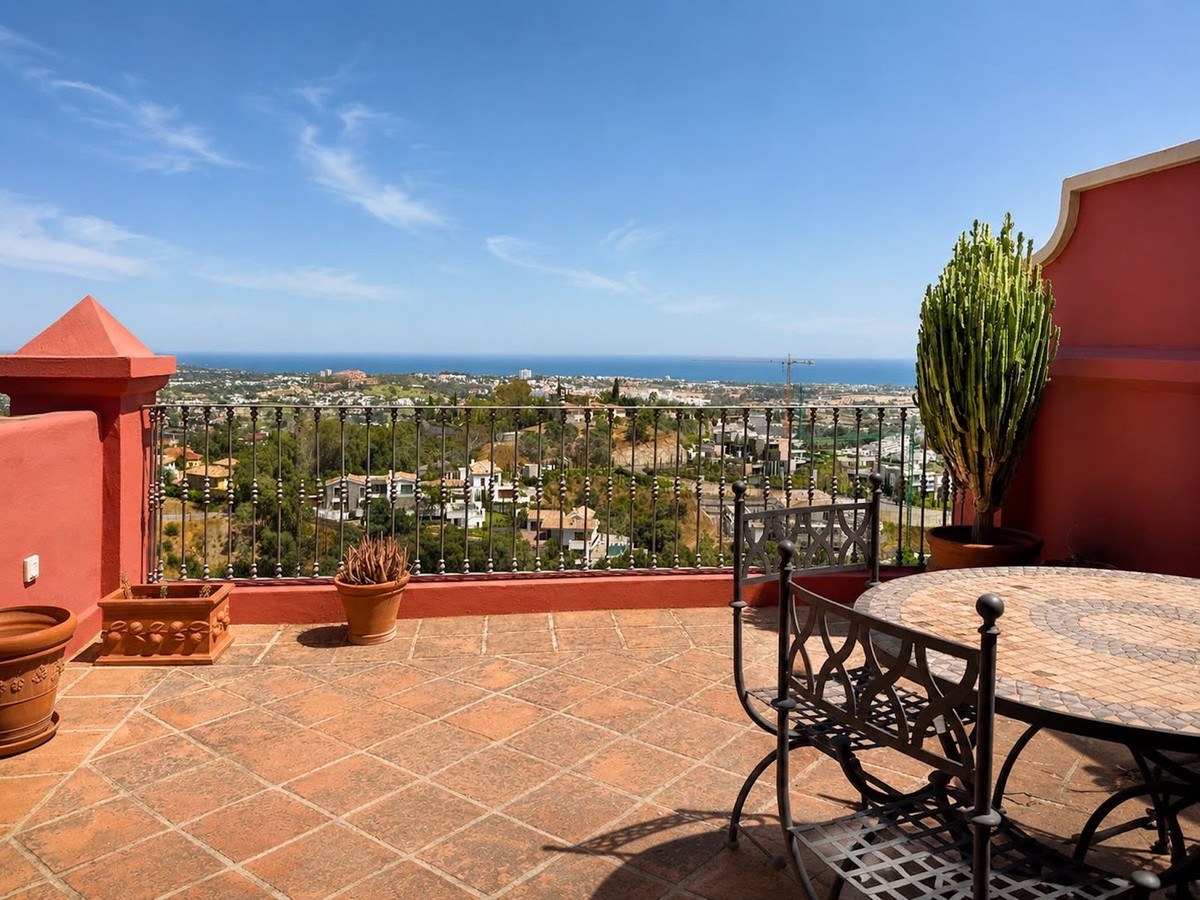 Penthouse com 3 Quartos à Venda em Benahavís - Costa del Sol - 2