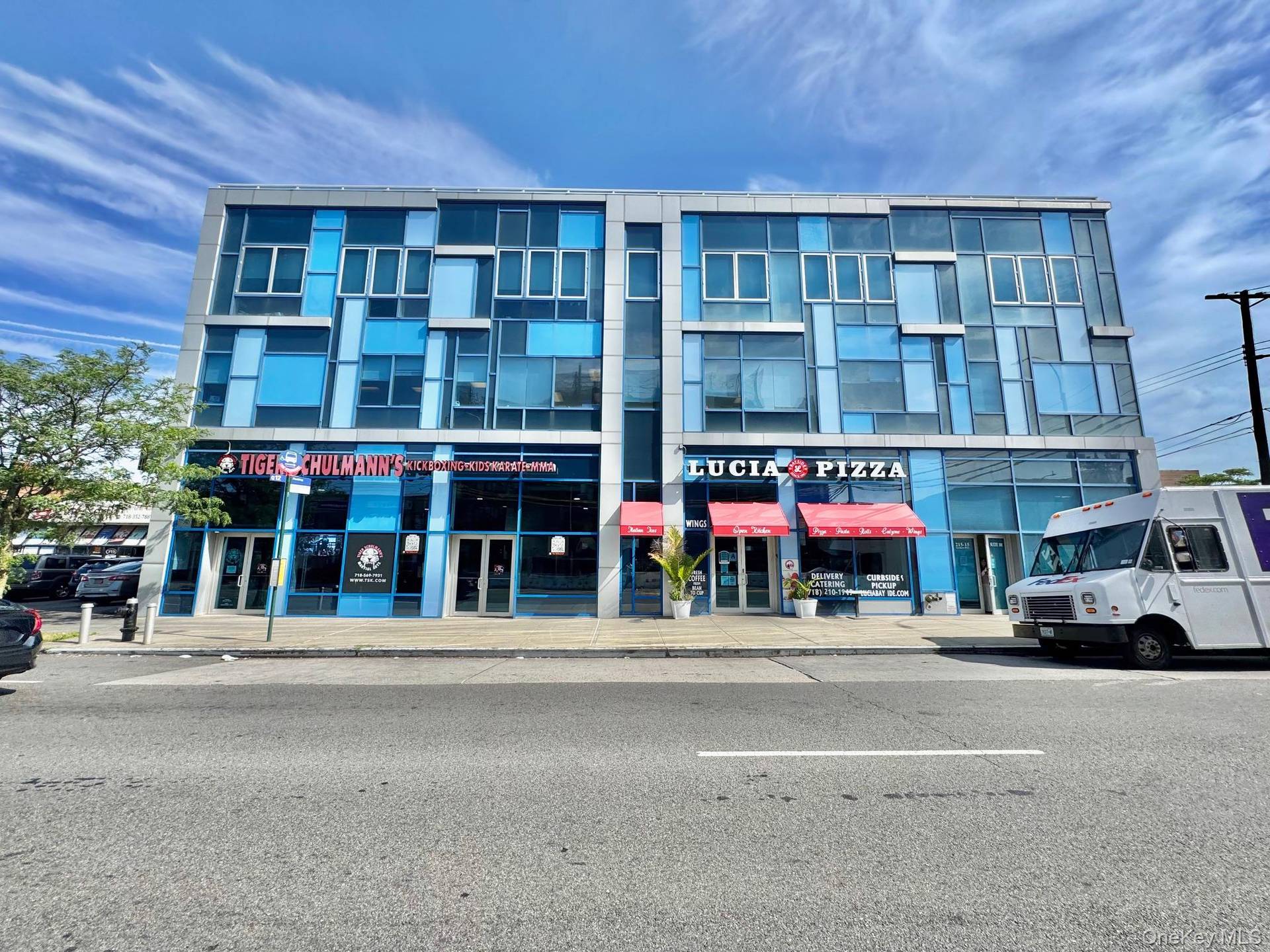 Building for Sale in Bayside, NY, USA - 7