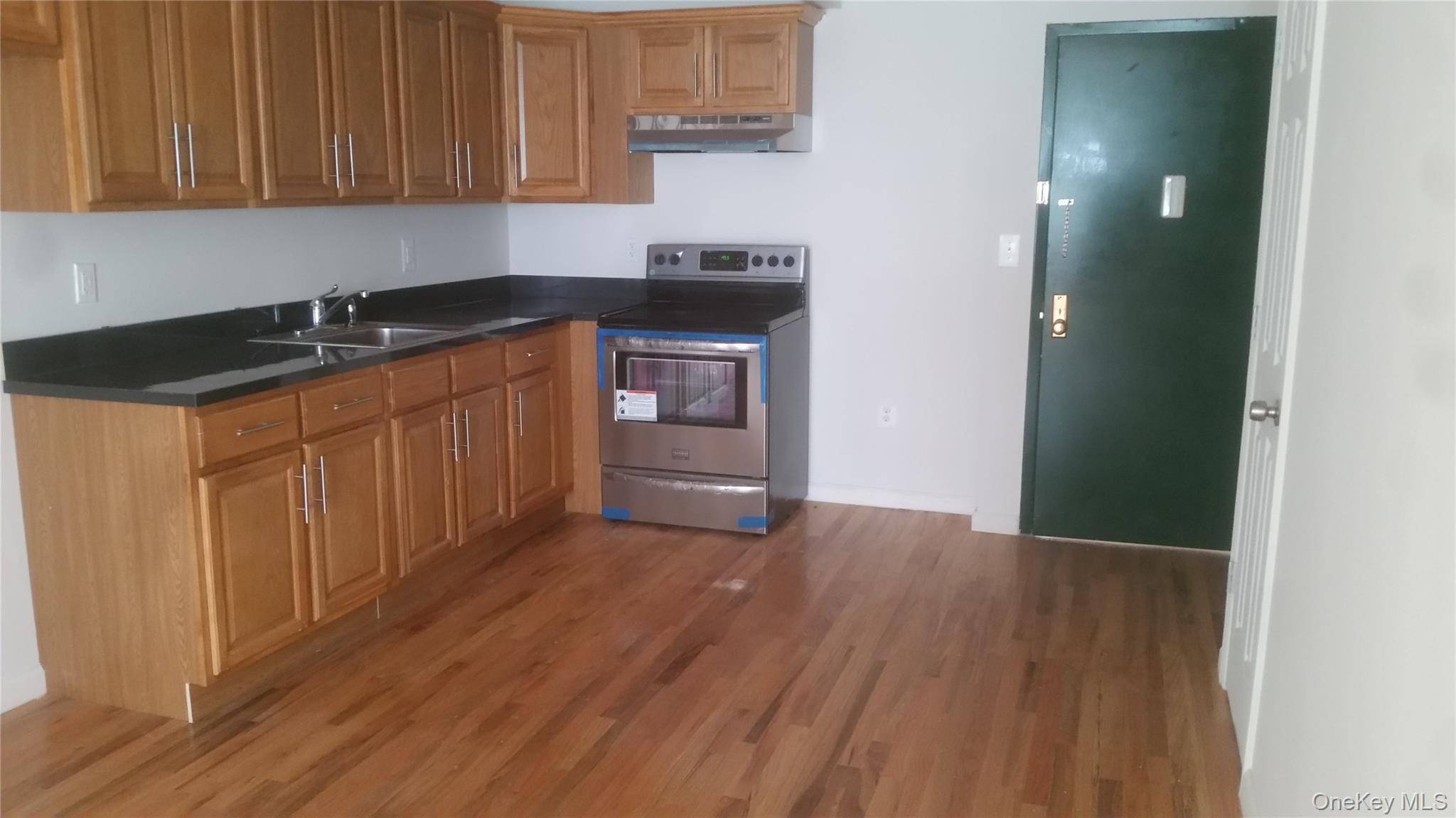 Building for Sale in Brooklyn - NY - USA - 8