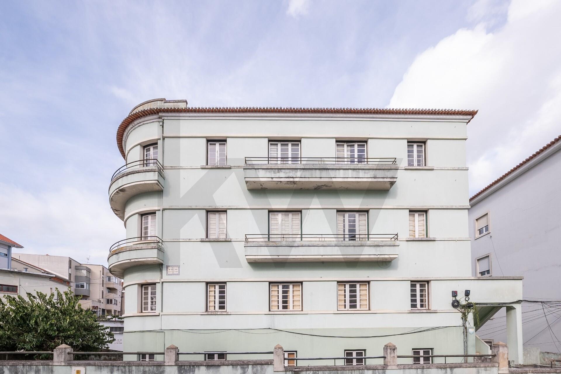 Prédio à Venda em Coimbra - Coimbra - Portugal - 1