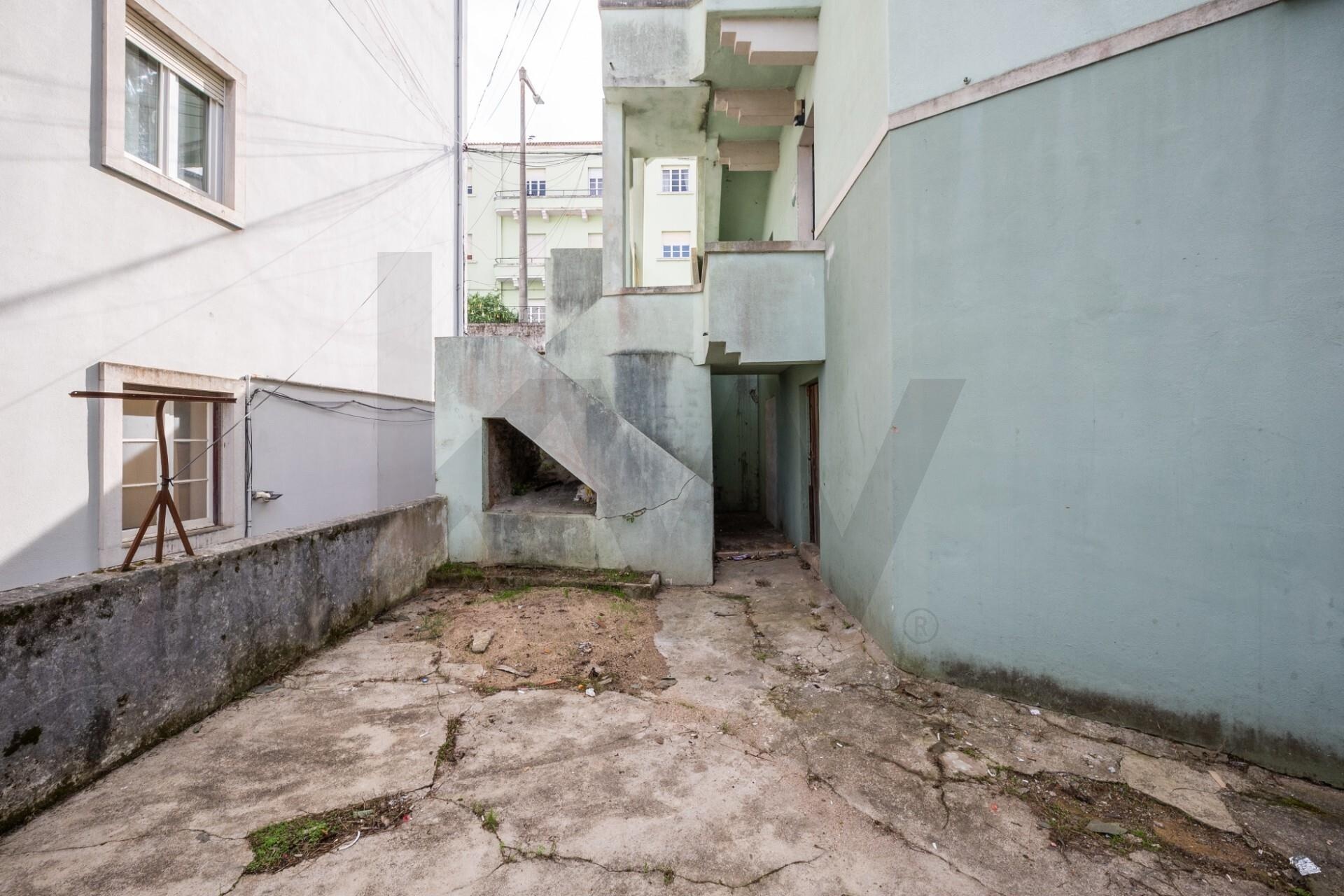 Prédio à Venda em Coimbra - Coimbra - Portugal - 8