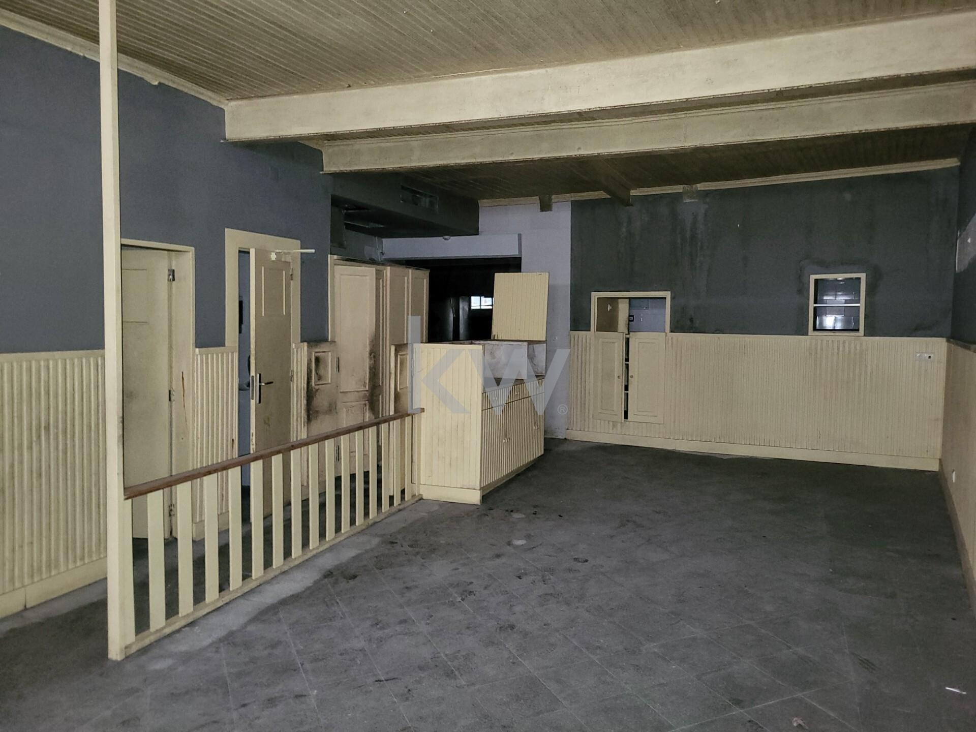 Prédio à Venda em Coimbra - Coimbra - Portugal - 5