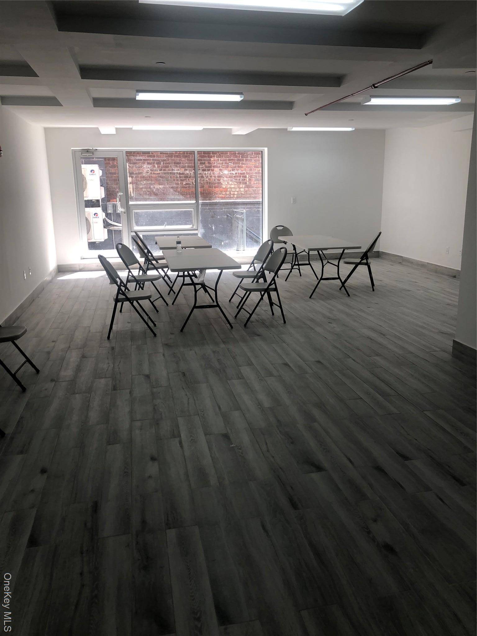 Edificio en Venta en Flushing, NY, EE. UU. - 3