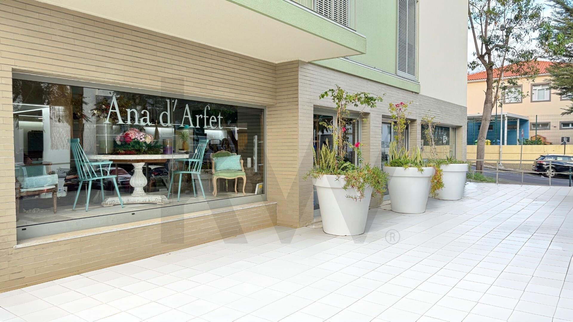 Building for Sale in Funchal - Madeira Island - Portugal - 1