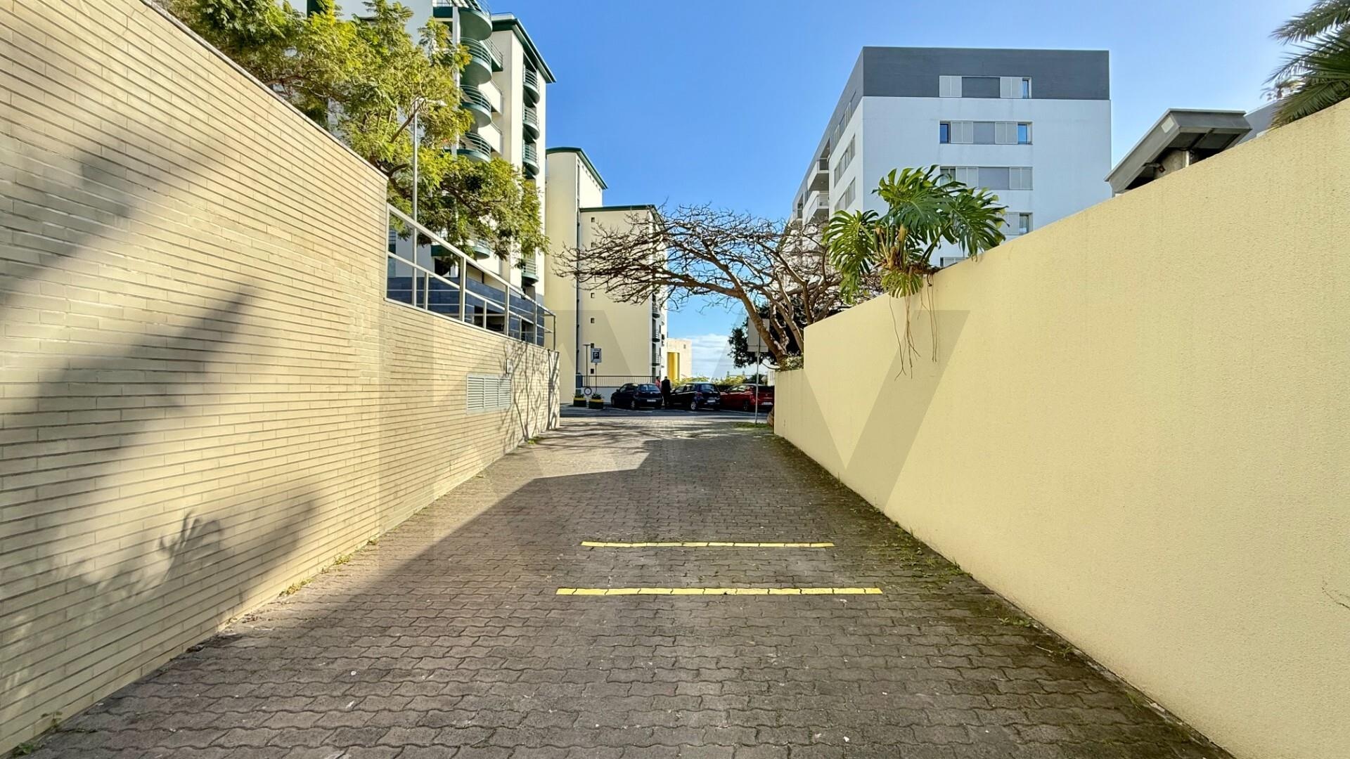 Building for Sale in Funchal - Madeira Island - Portugal - 8