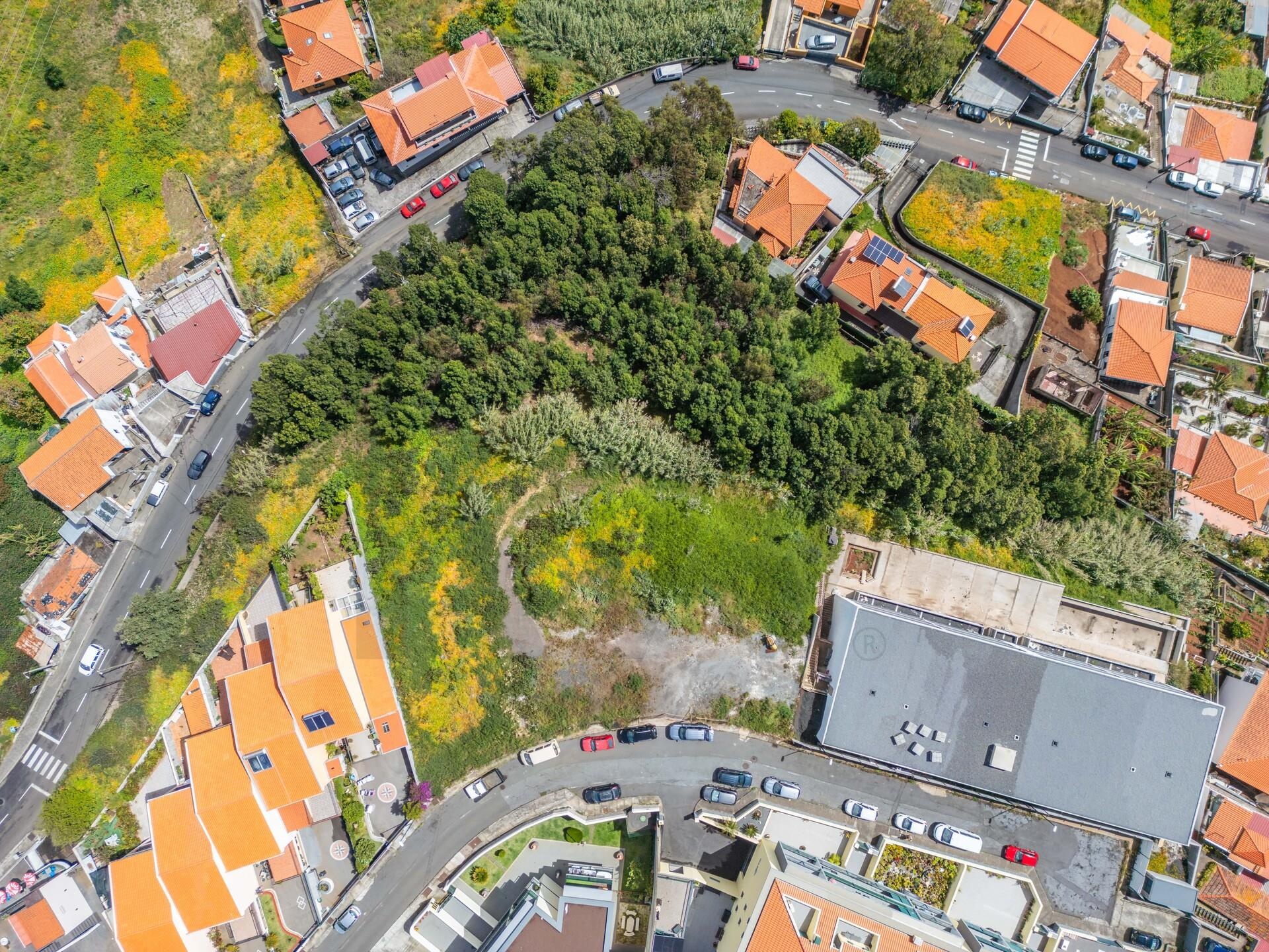 Building for Sale in Funchal - Madeira Island - Portugal - 1