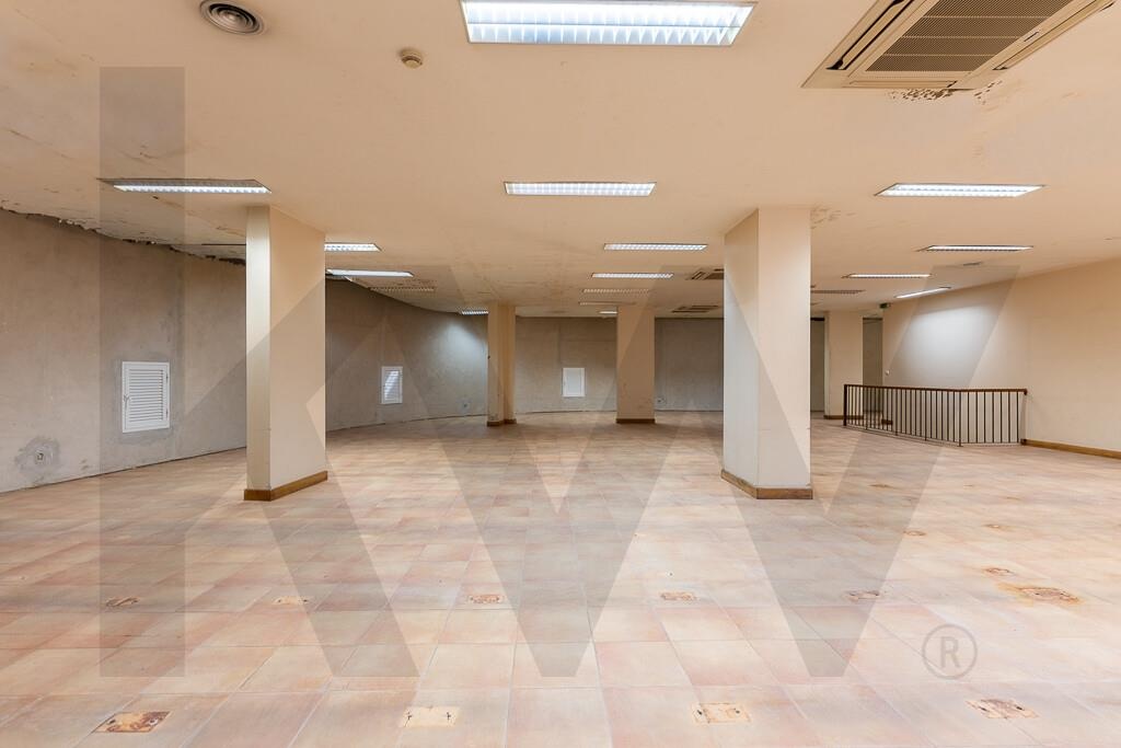 Building for Sale in Funchal - Madeira Island - Portugal - 2