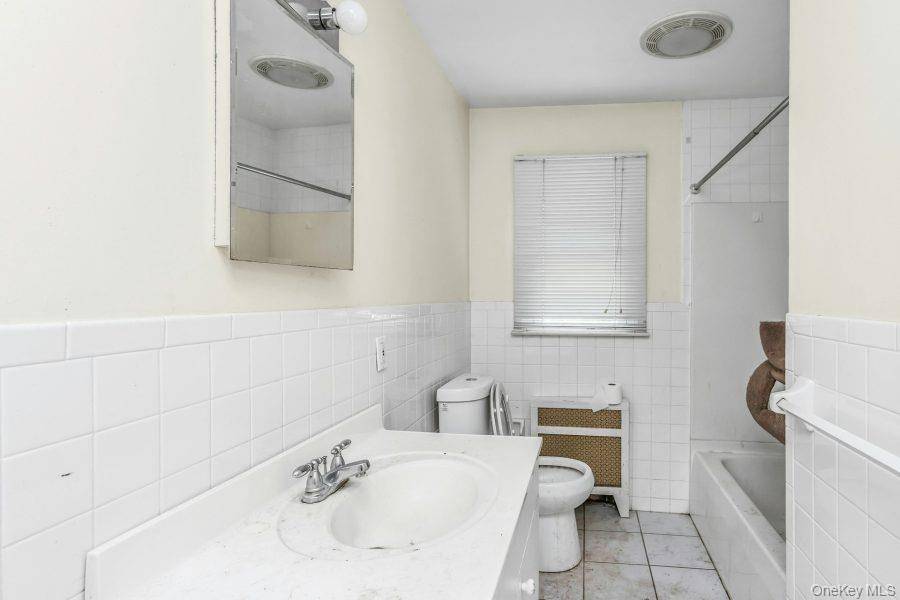 Edificio en Venta en Glen Head - Nueva York - EE. UU. - 7