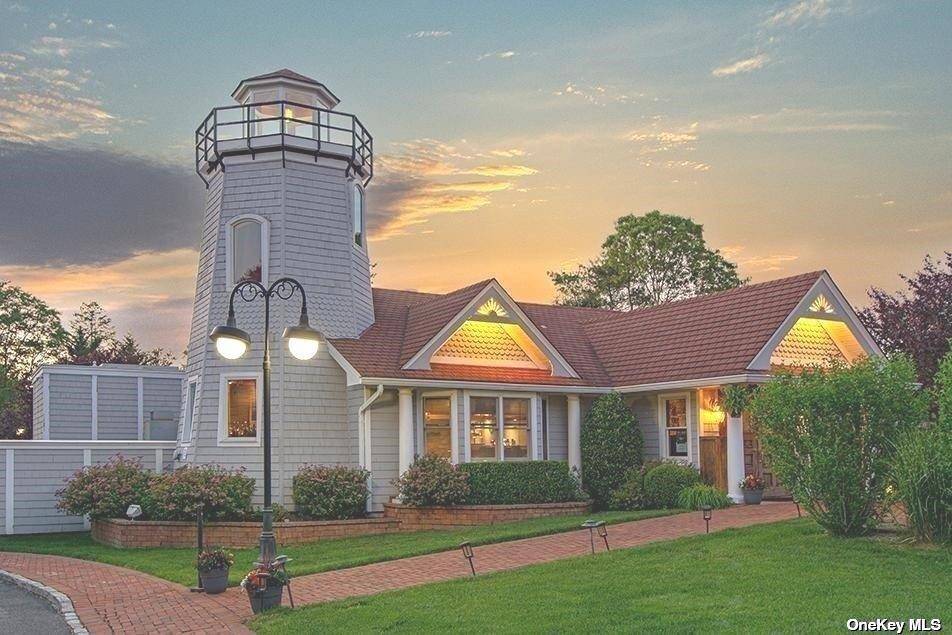 Edificio en Venta en Hampton Bays - Nueva York - EE. UU. - 1