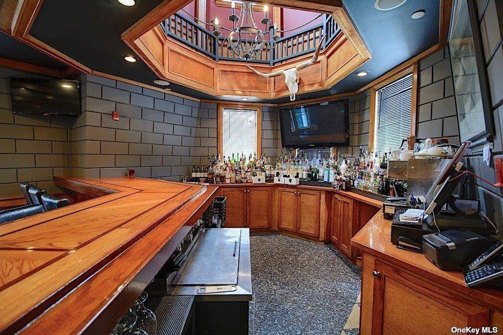 Edificio en Venta en Hampton Bays - Nueva York - EE. UU. - 8