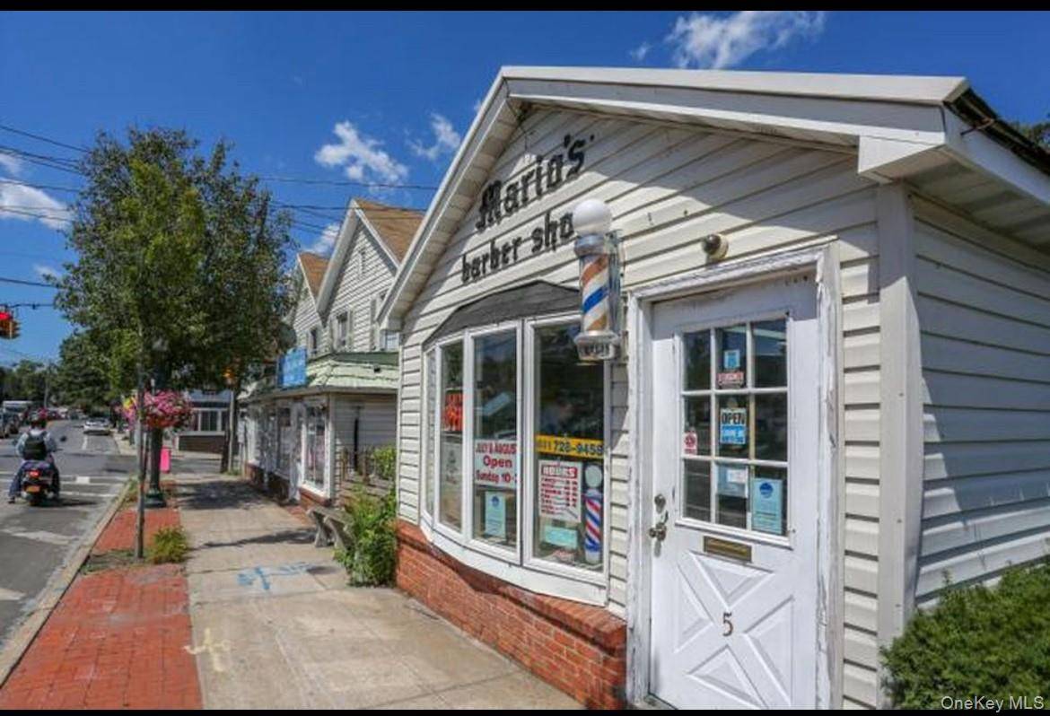 Edificio en Venta en Hampton Bays - Nueva York - EE. UU. - 3