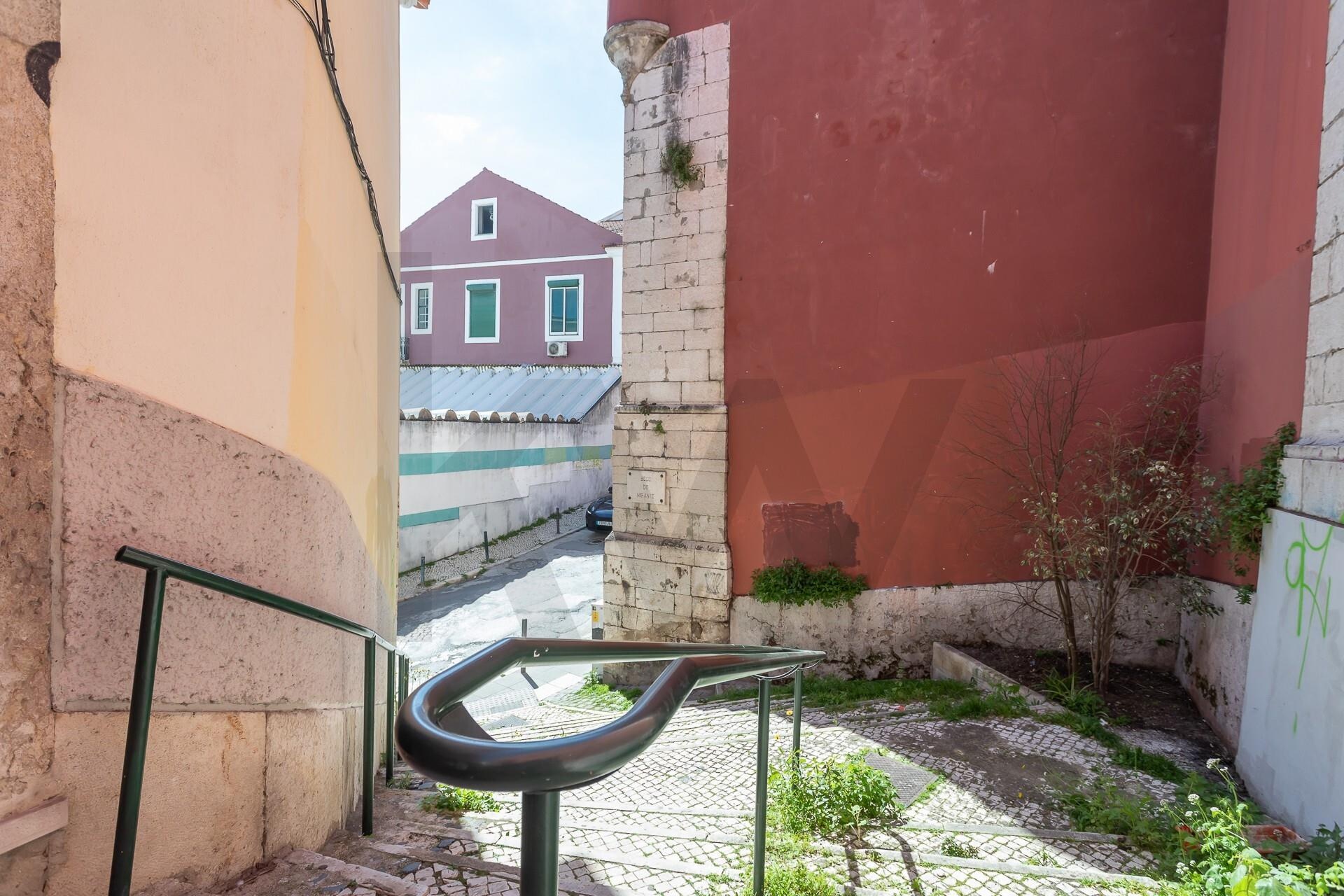 Prédio à Venda em Lisboa - Lisboa - Portugal - 8