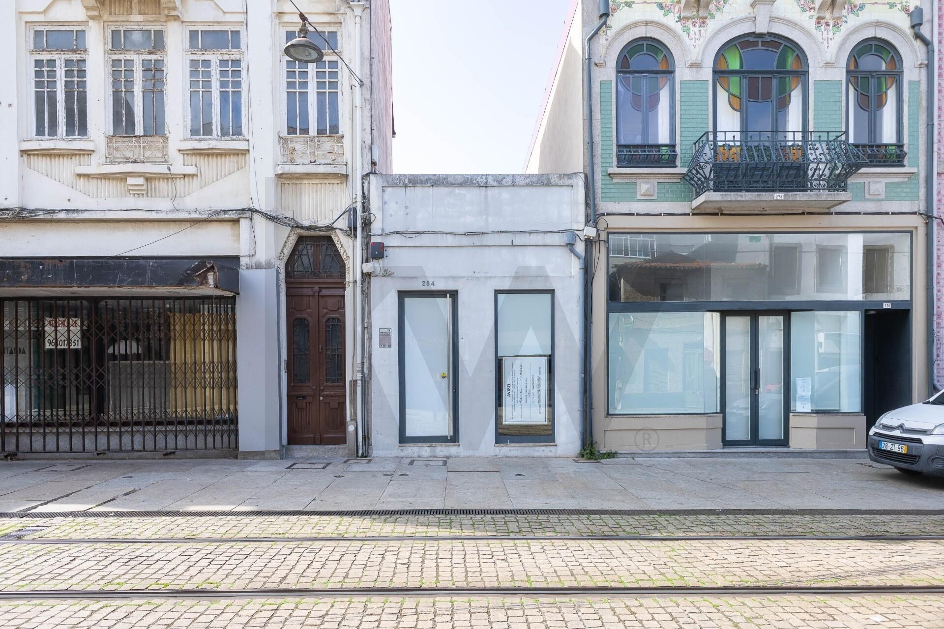 Prédio à Venda em Matosinhos - Porto - Portugal - 3