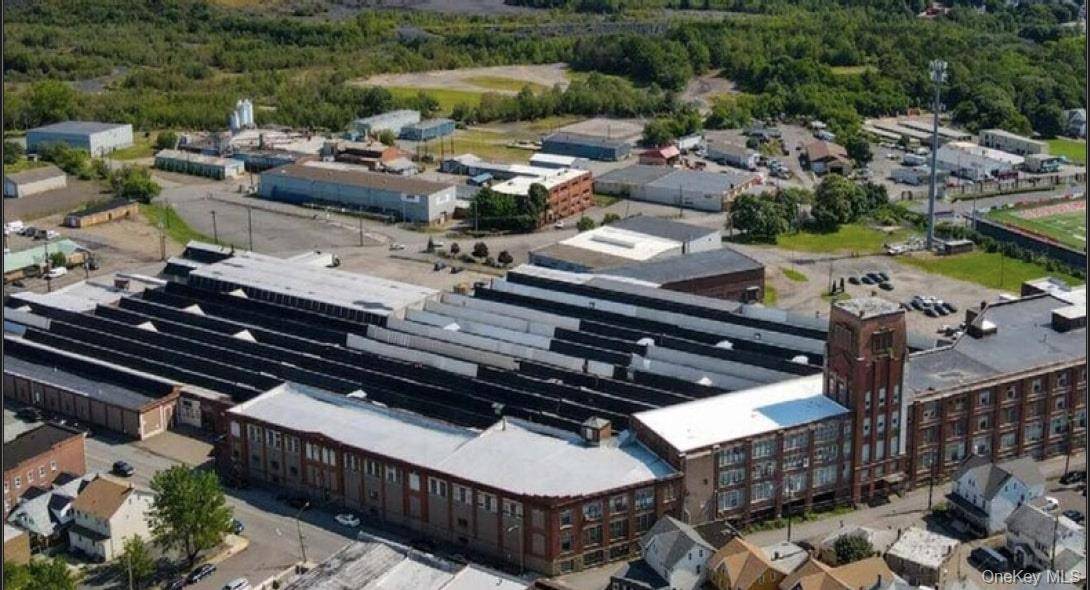 Industrial Complex for Sale in Hazleton - Pennsylvania - USA - 1