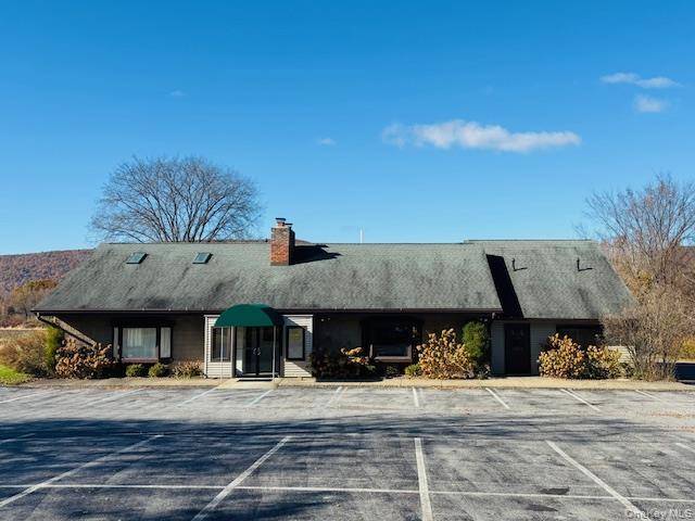 Edificio en Venta en Pine Plains - Nueva York - EE. UU. - 1