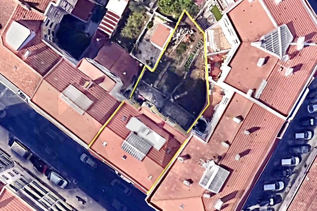 Prédio à Venda em Queluz - Lisboa - Portugal - 2