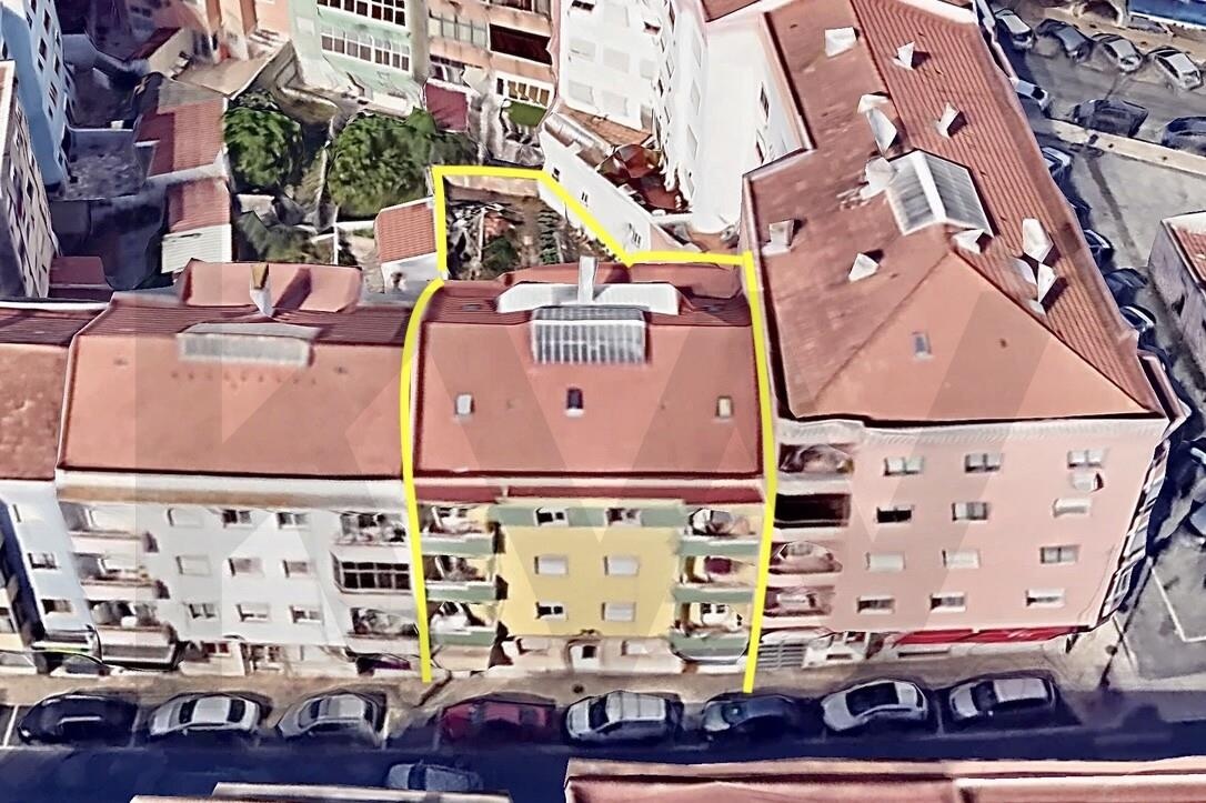 Prédio à Venda em Queluz - Lisboa - Portugal - 7