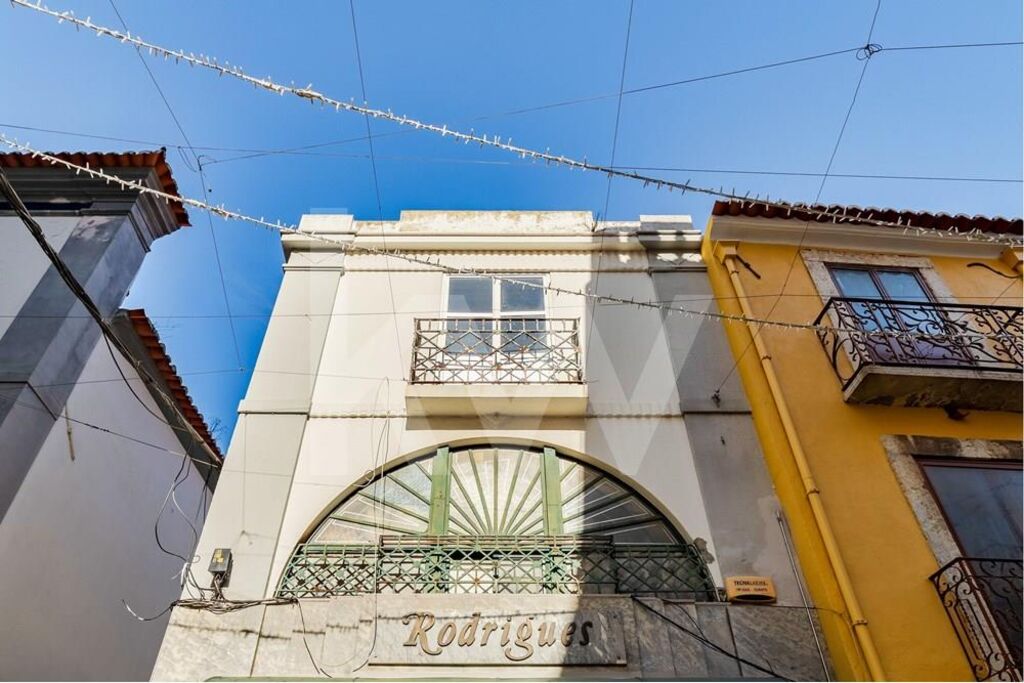 Prédio à Venda em Setúbal - Portugal - 3