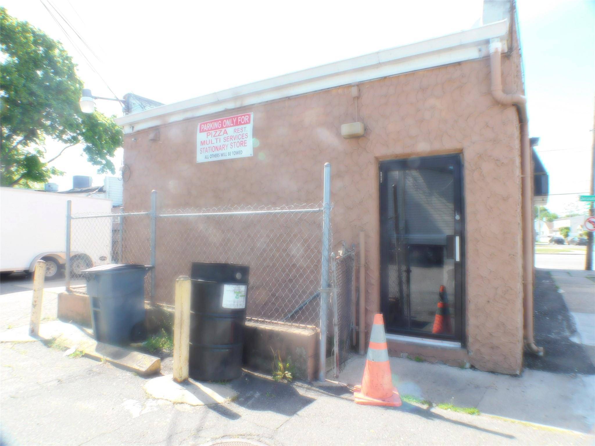 Building for Sale in Uniondale - New York - USA - 5