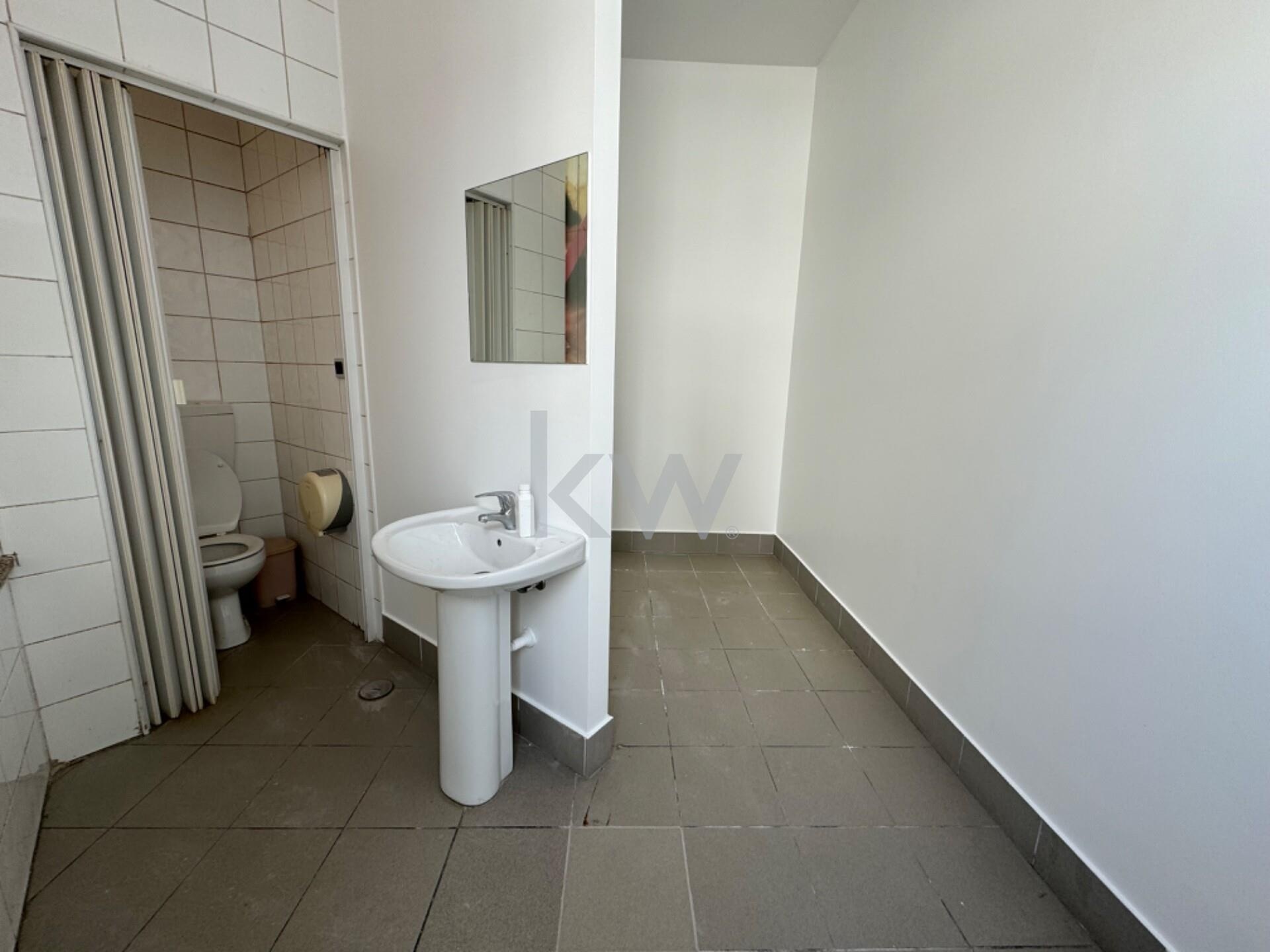 Imóvel Comercial à Venda no Centro de Viseu - Portugal - 5