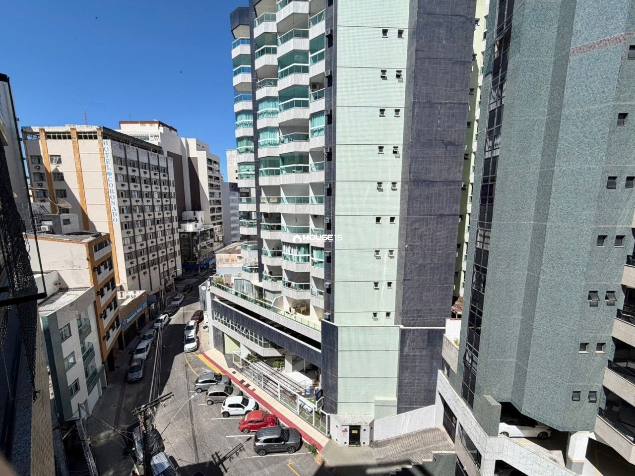 Apartamento de 2 Quartos à Venda no Centro - Guarapari - Espírito Santo - Brasil - 2