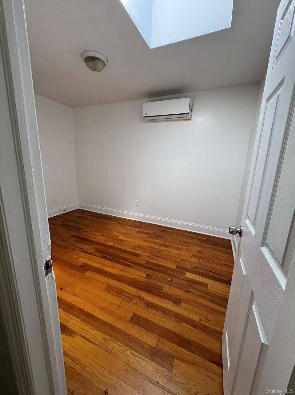 Prédio Multifamiliar à Venda em College Point - Nova Iorque - EUA - 6