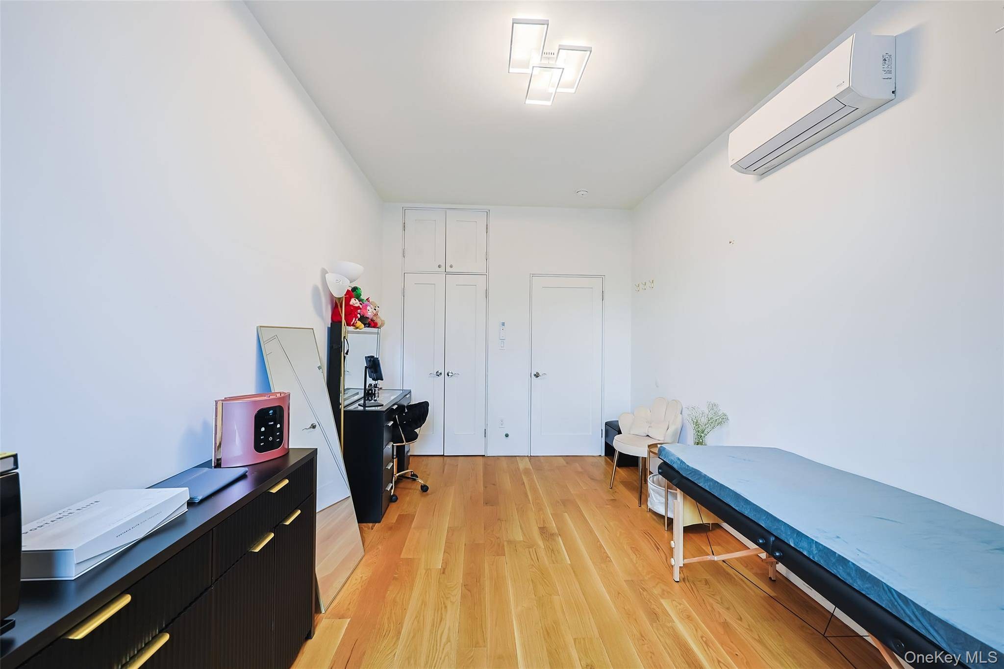 Prédio Multifamiliar à Venda em College Point - Nova Iorque - EUA - 8