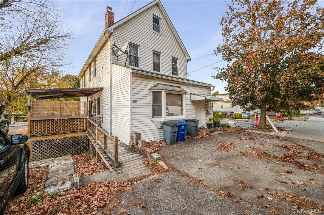 Multi-Family Building for Sale in Thornwood - New York - USA - 2