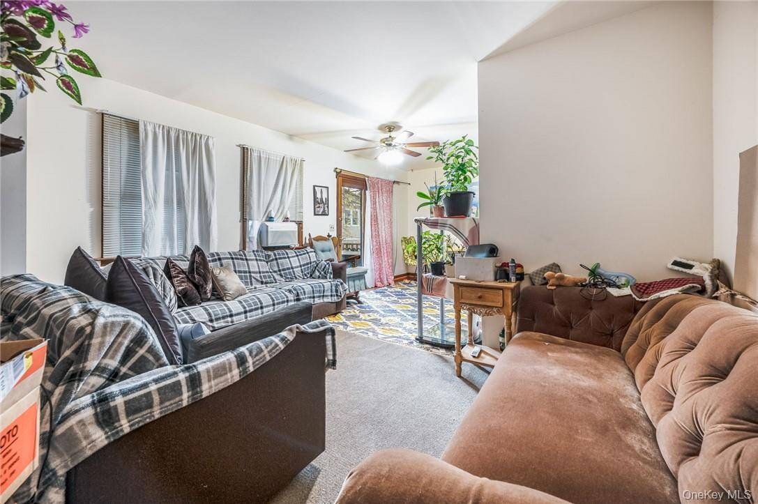 Multi-Family Building for Sale in Thornwood - New York - USA - 5