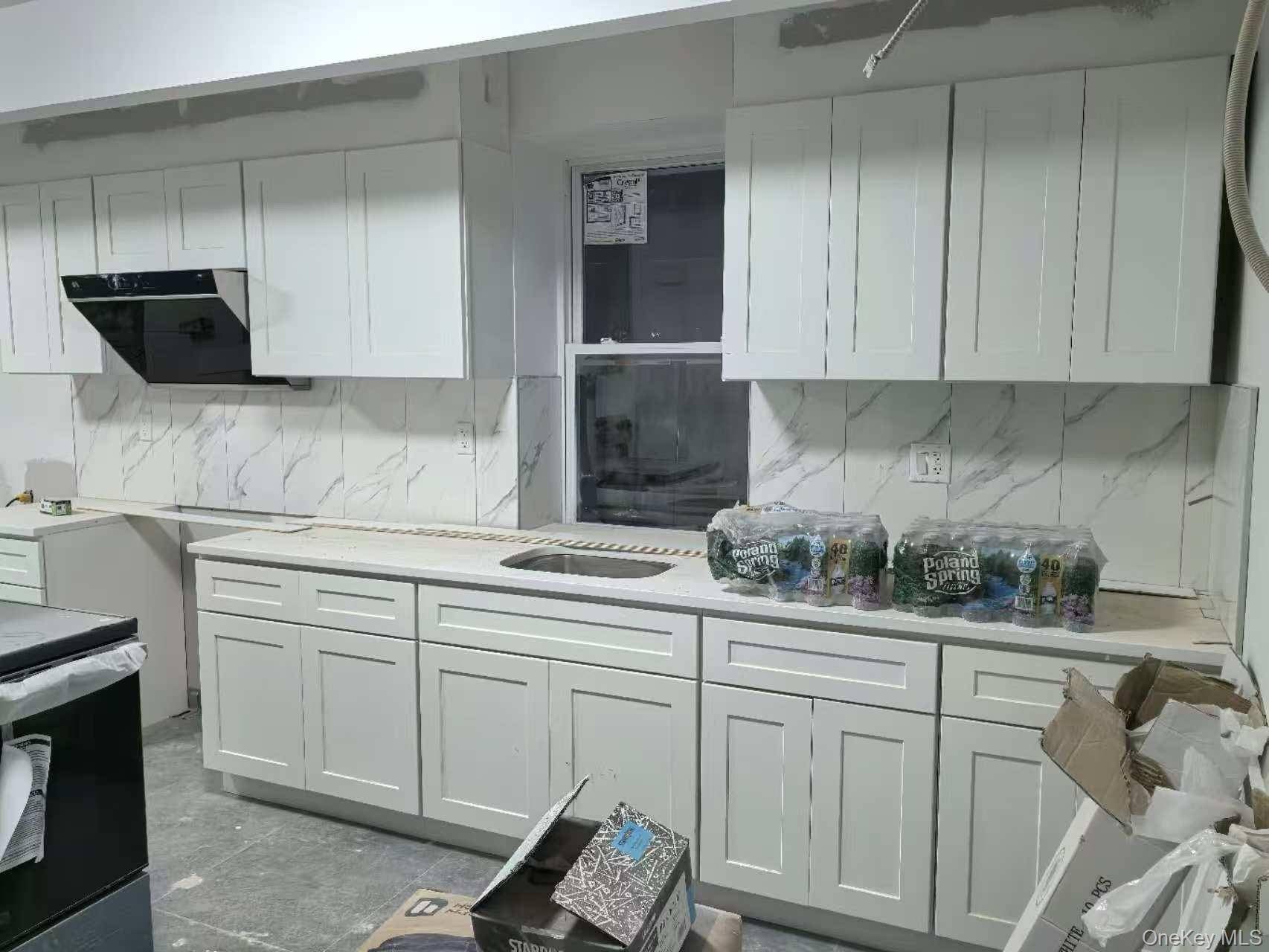 Prédio Multifamiliar na Planta à Venda em College Point - Nova Iorque - EUA - 4
