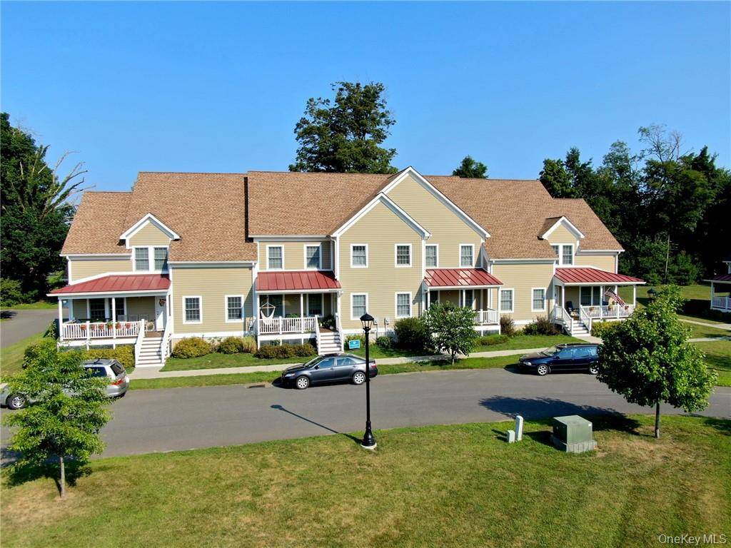 Residential and Commercial Complex for Sale in Red Hook - NY - USA - 1