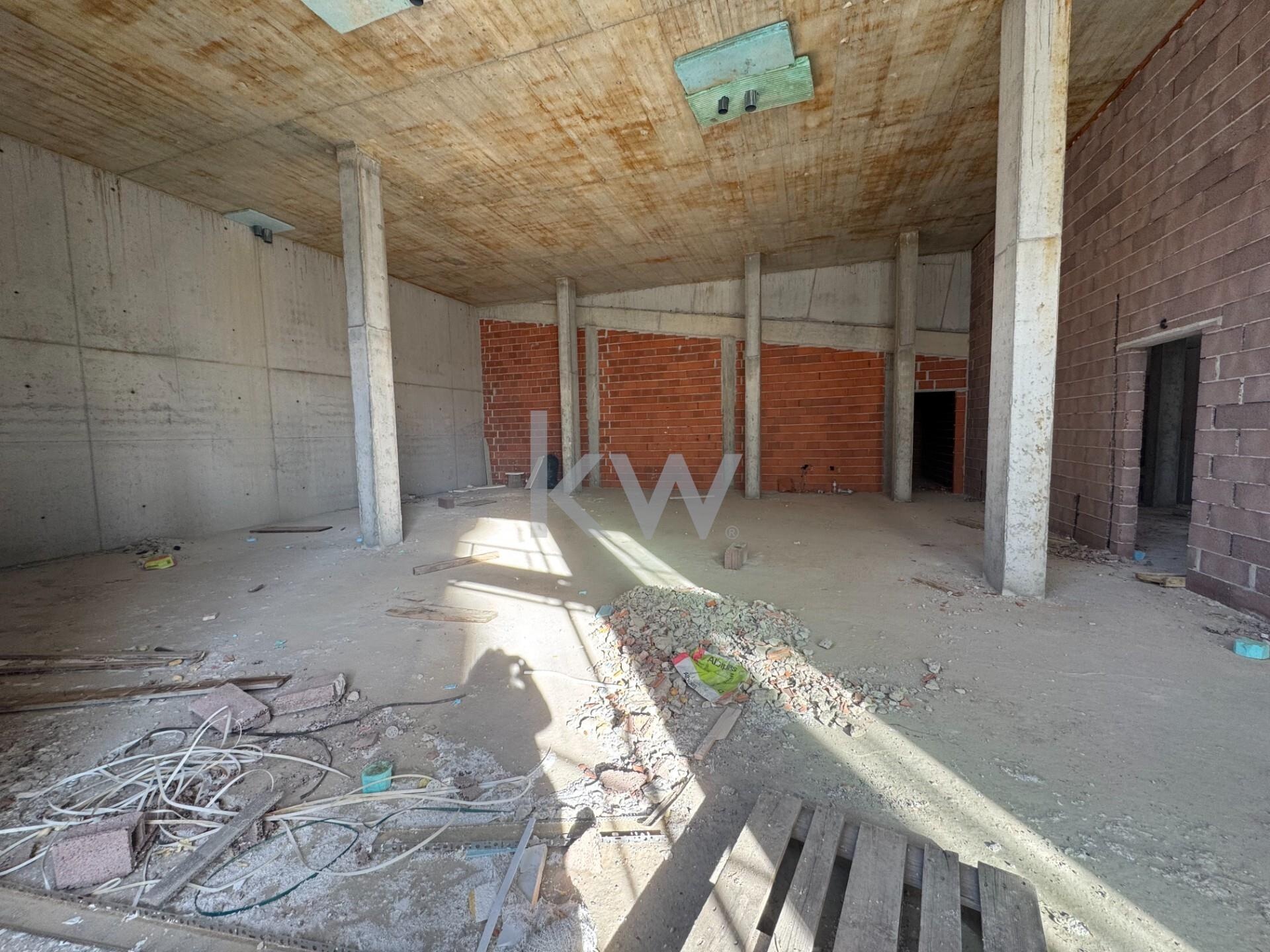 Immobilier Commercial à Vendre à Viseu - Portugal - 2