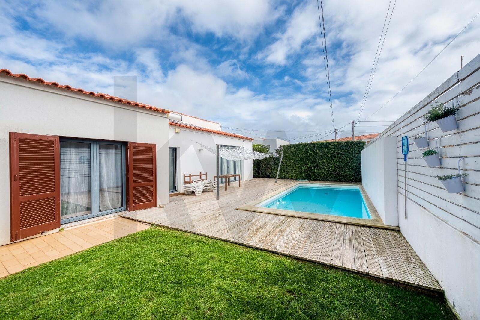 Moradia T3 à Venda em Sagres - Faro - Portugal - 2