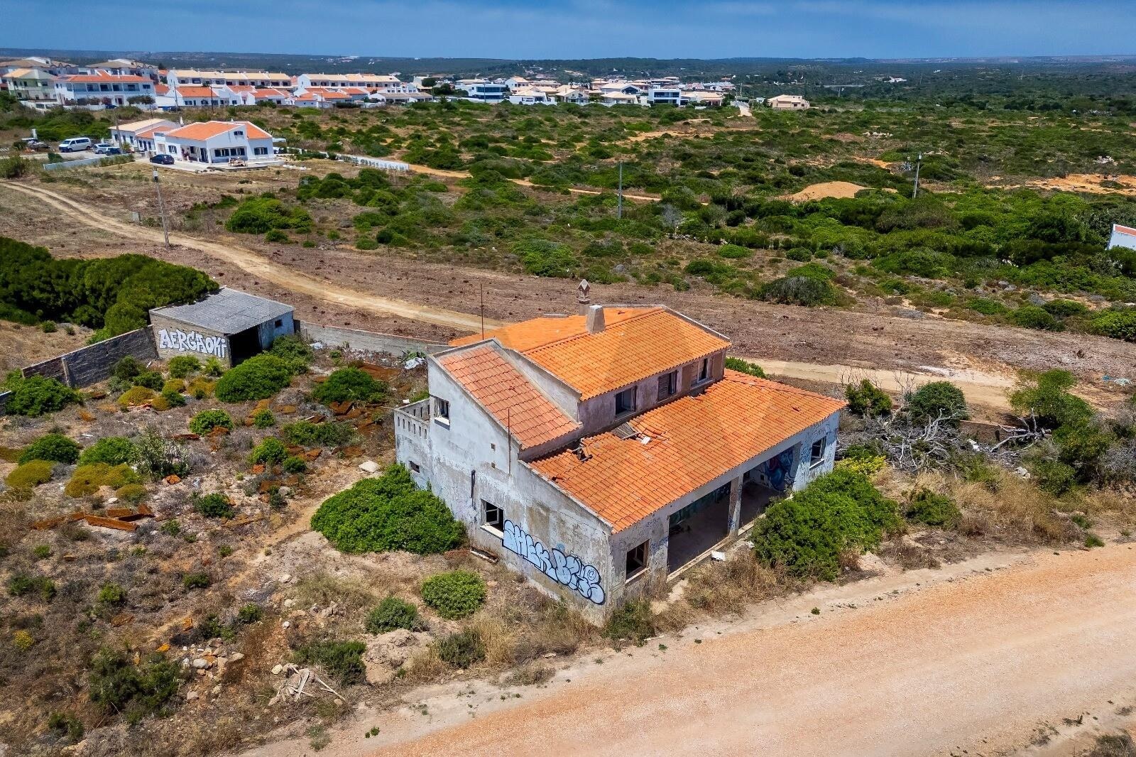 Moradia T5+ à Venda em Sagres - Faro - Portugal - 2
