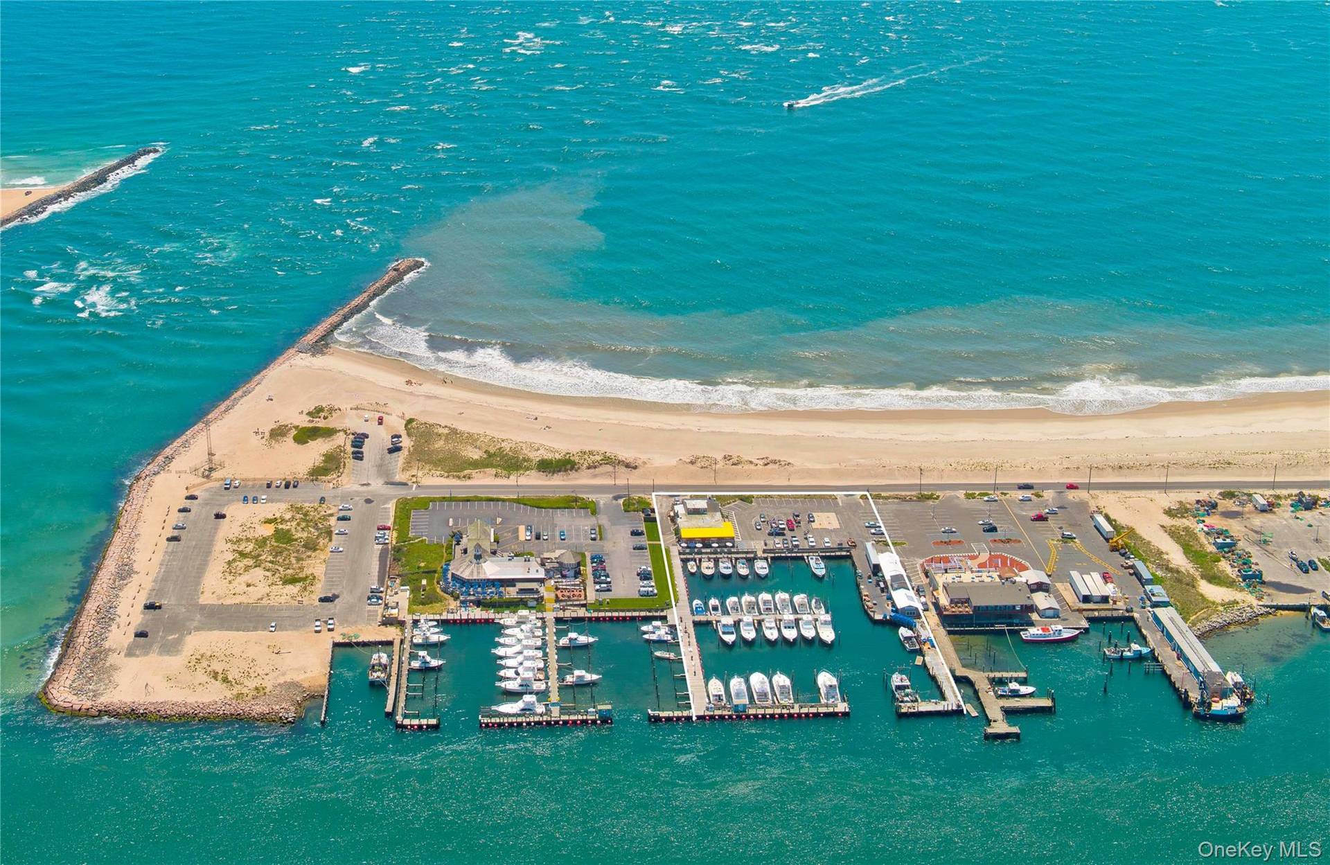 Restaurante en Venta en Hampton Bays, NY, EE. UU. - 1