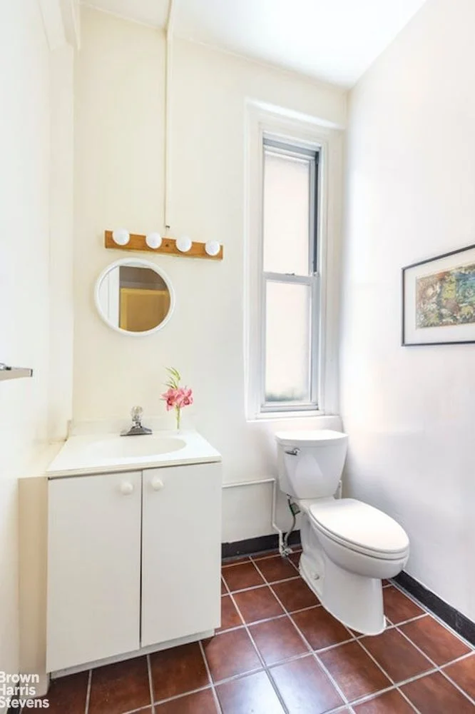 Commercial Space for Sale in Manhattan, New York – 151 West 86th Street – New York – NY - 1