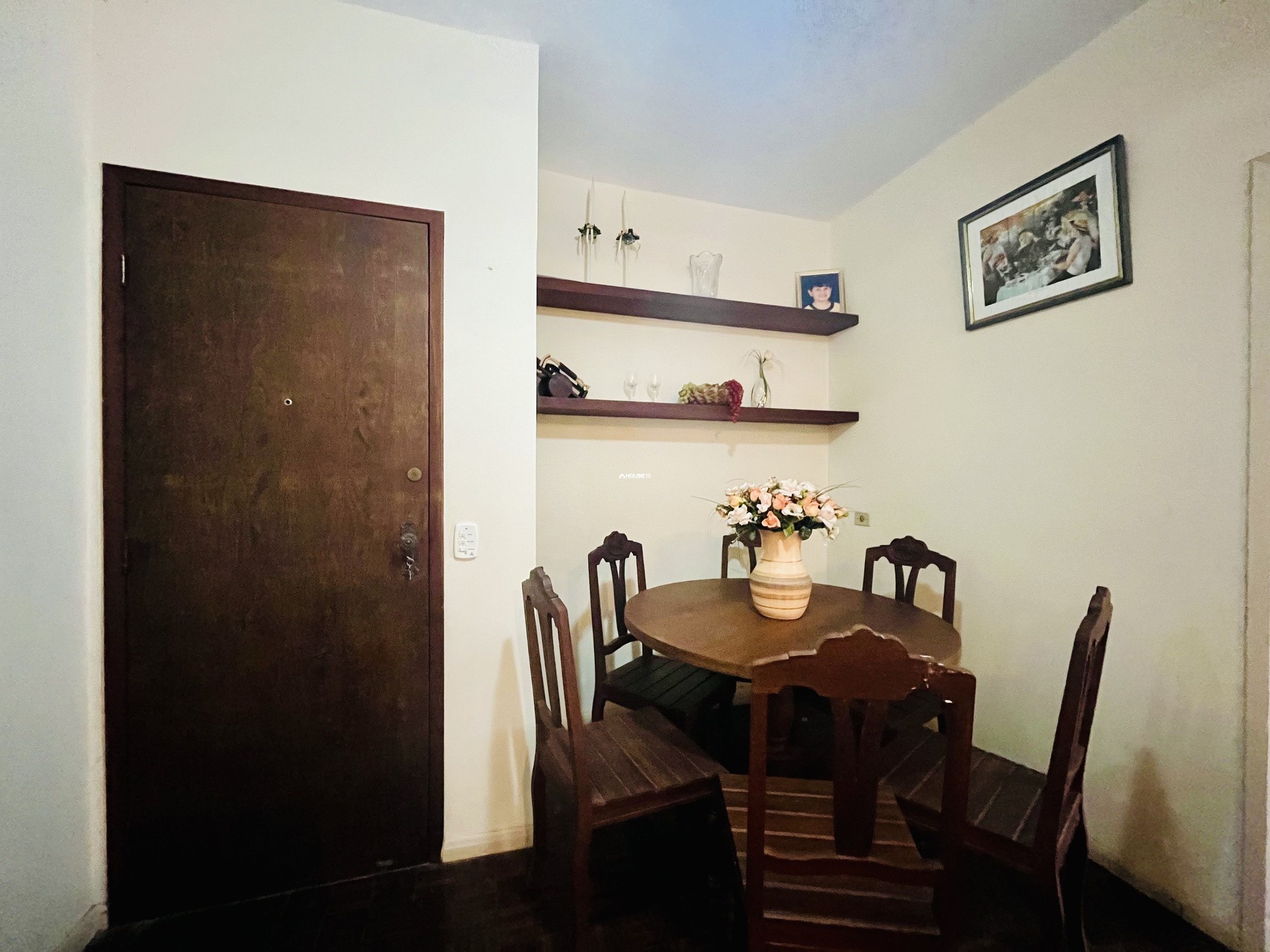 Sala Comercial de 1 Quarto à Venda no Centro - Guarapari - Espírito Santo - Brasil - 2