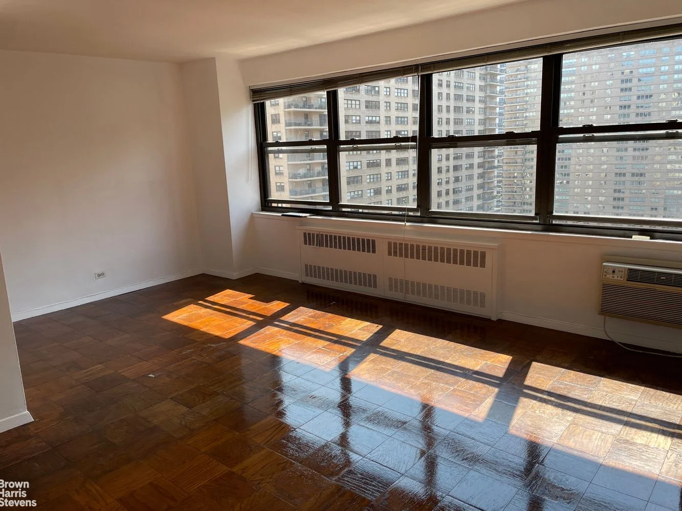 Studio à Venda em Manhattan – 165 West End Avenue – New York – NY - 1